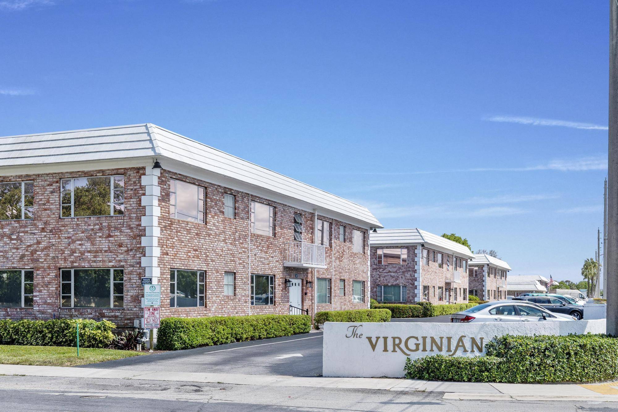 Pompano Beach, FL 33060,310 S Cypress RD 704