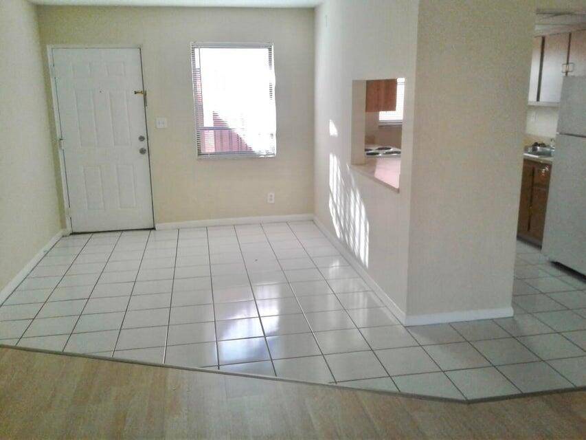West Palm Beach, FL 33401,1820 N Congress AVE 302