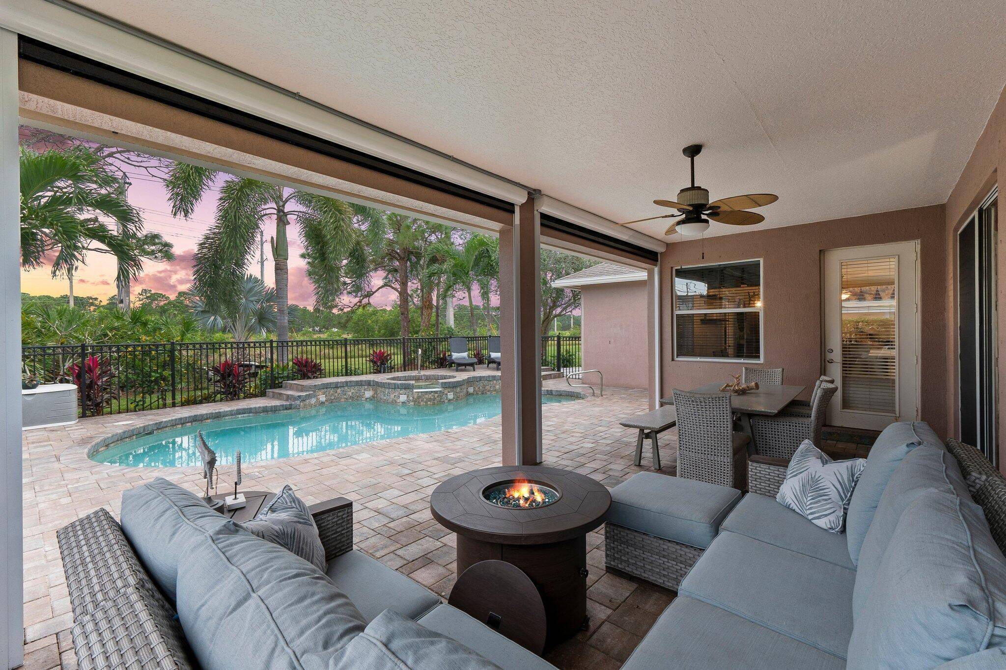 Port Saint Lucie, FL 34986,5828 NW Windy Pines LN