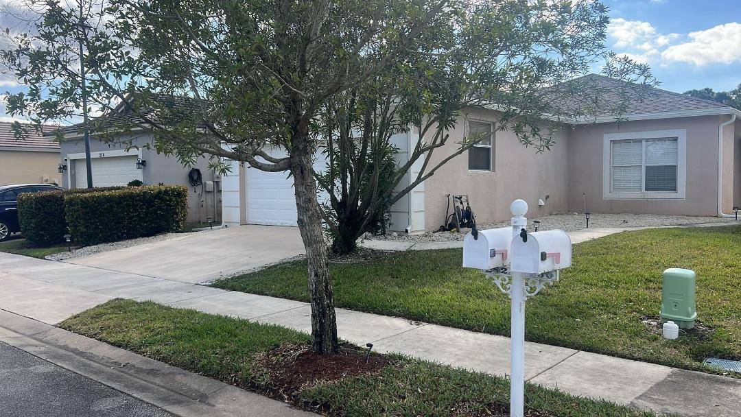Port Saint Lucie, FL 34986,252 SW Manatee Springs WAY