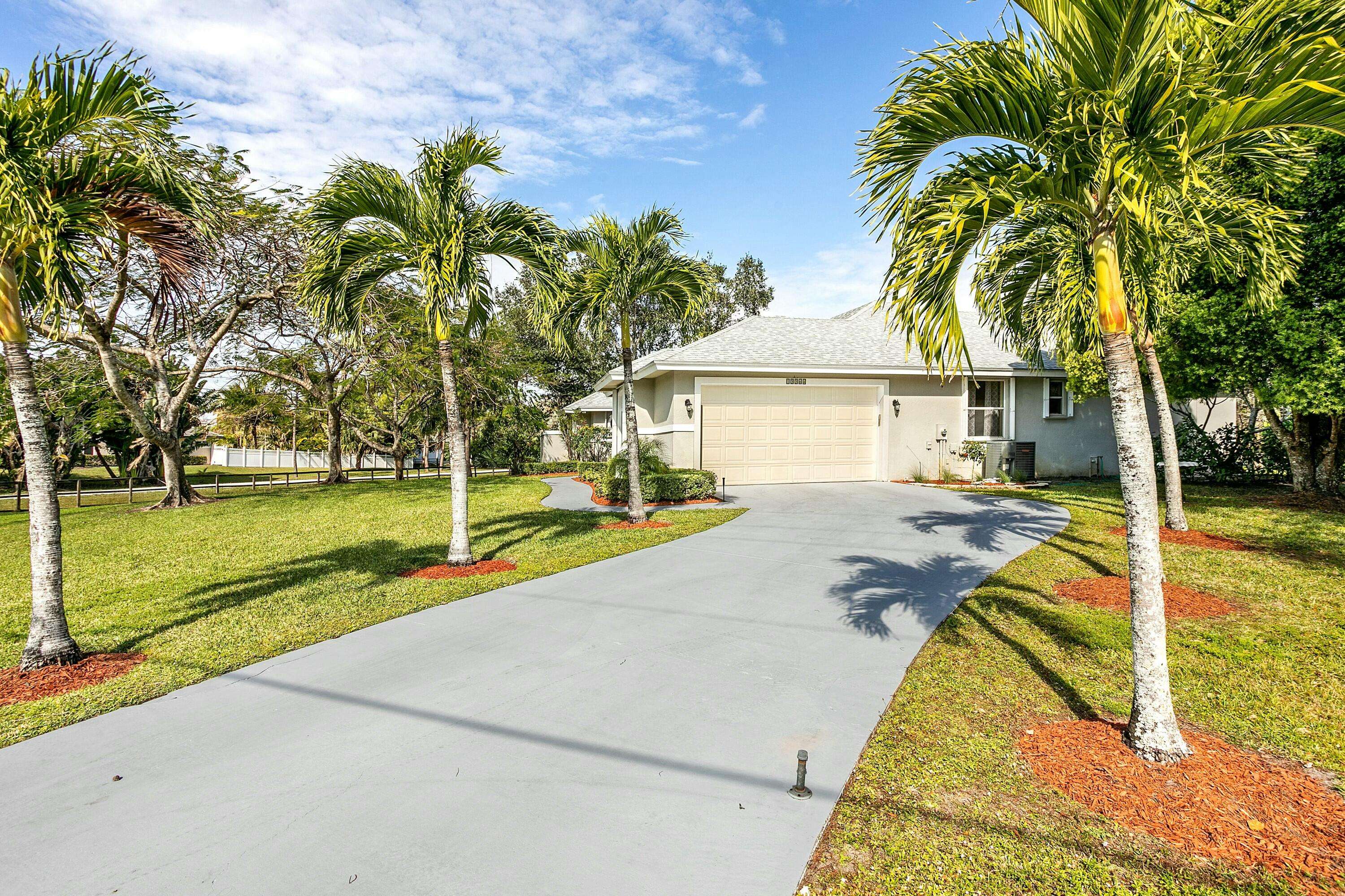 Palm Beach Gardens, FL 33418,15564 N 85th WAY