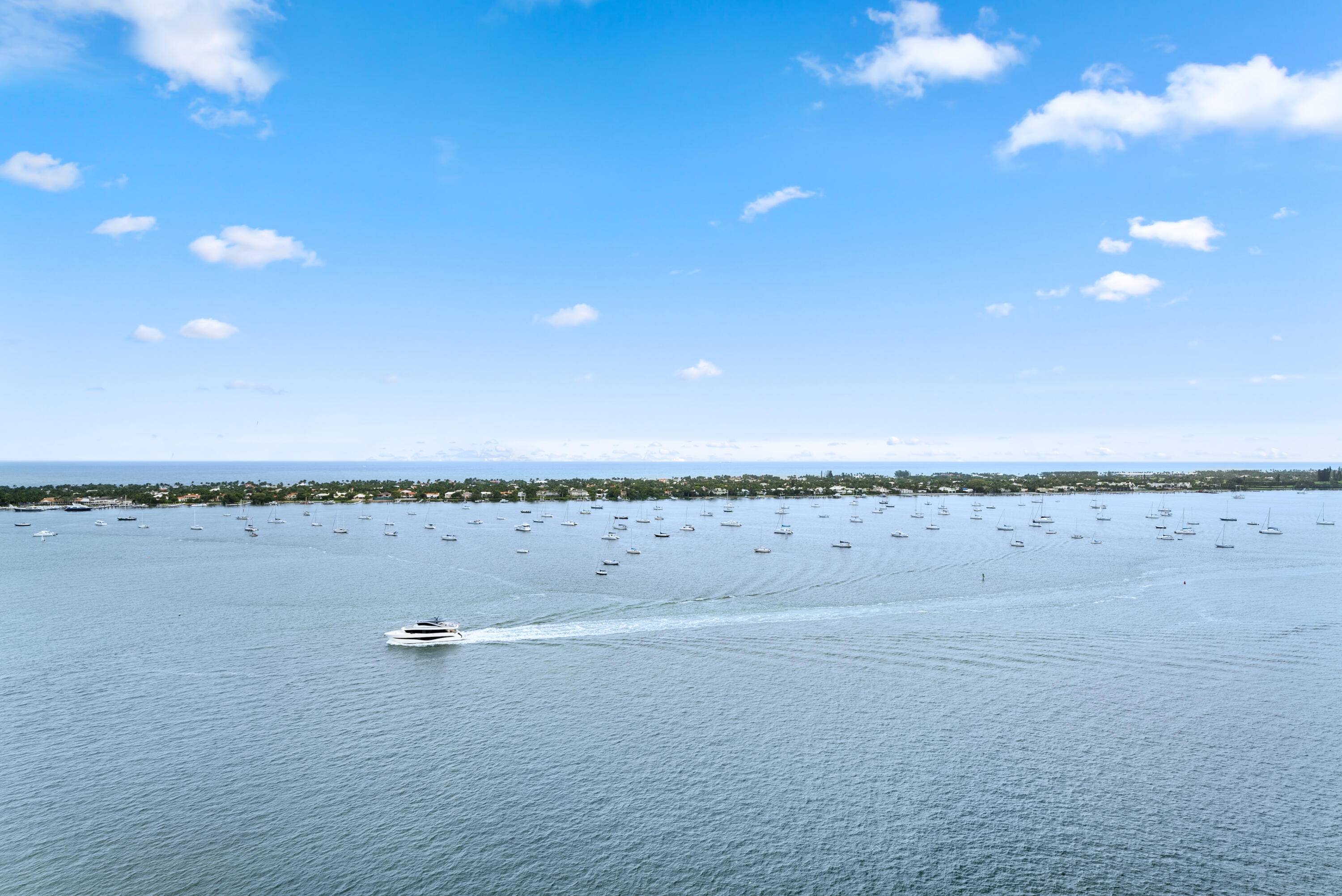 West Palm Beach, FL 33407,5200 N Flagler DR 2301