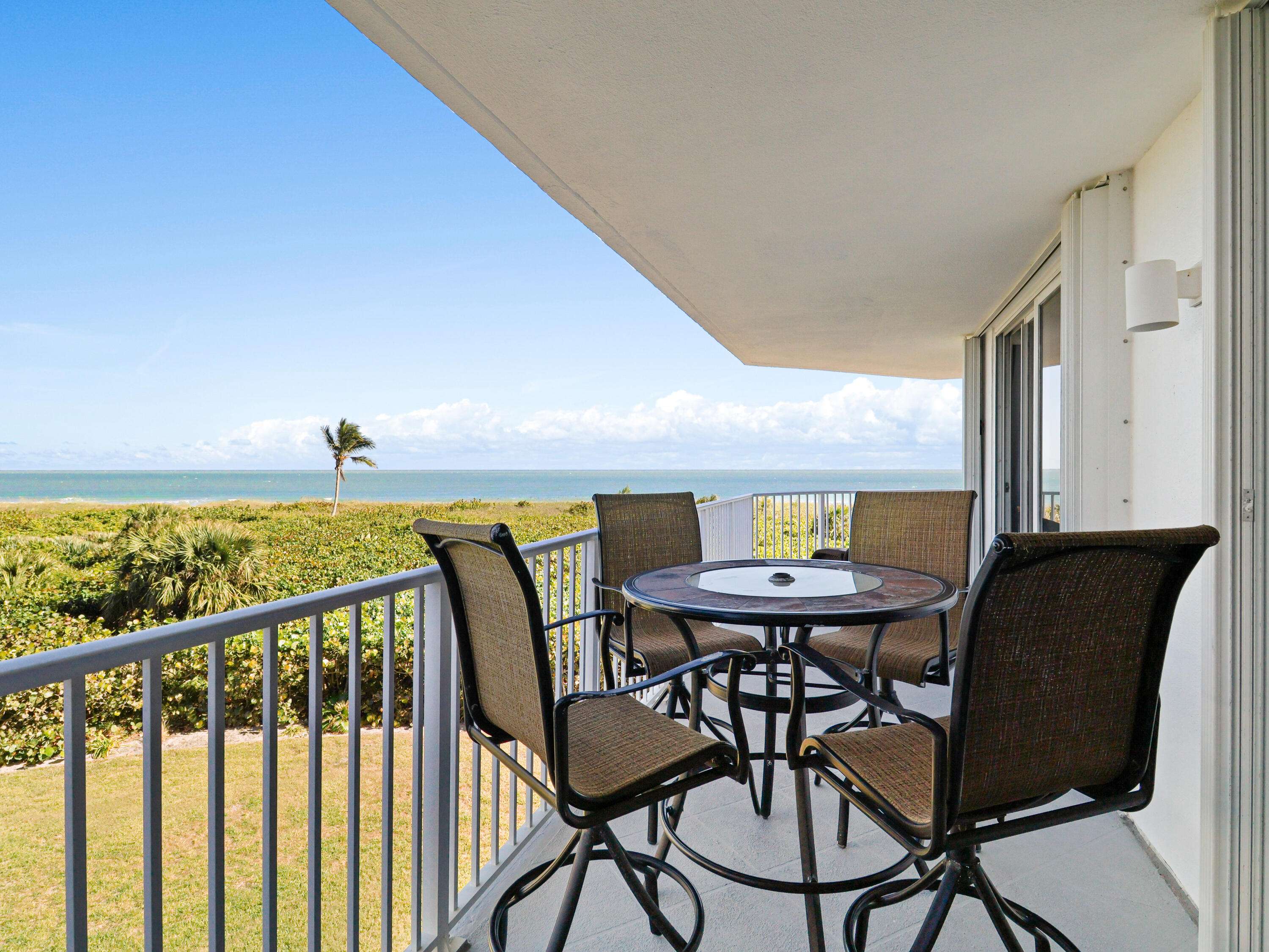 Fort Pierce, FL 34949,2700 N Hwy A1a 304