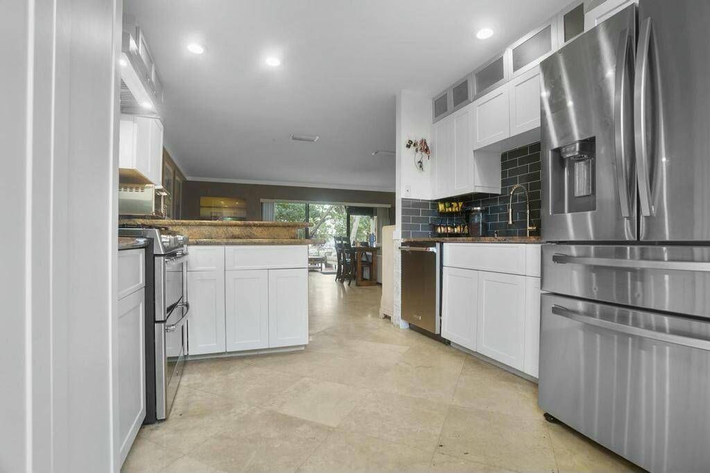 Boynton Beach, FL 33435,622 Mariners WAY