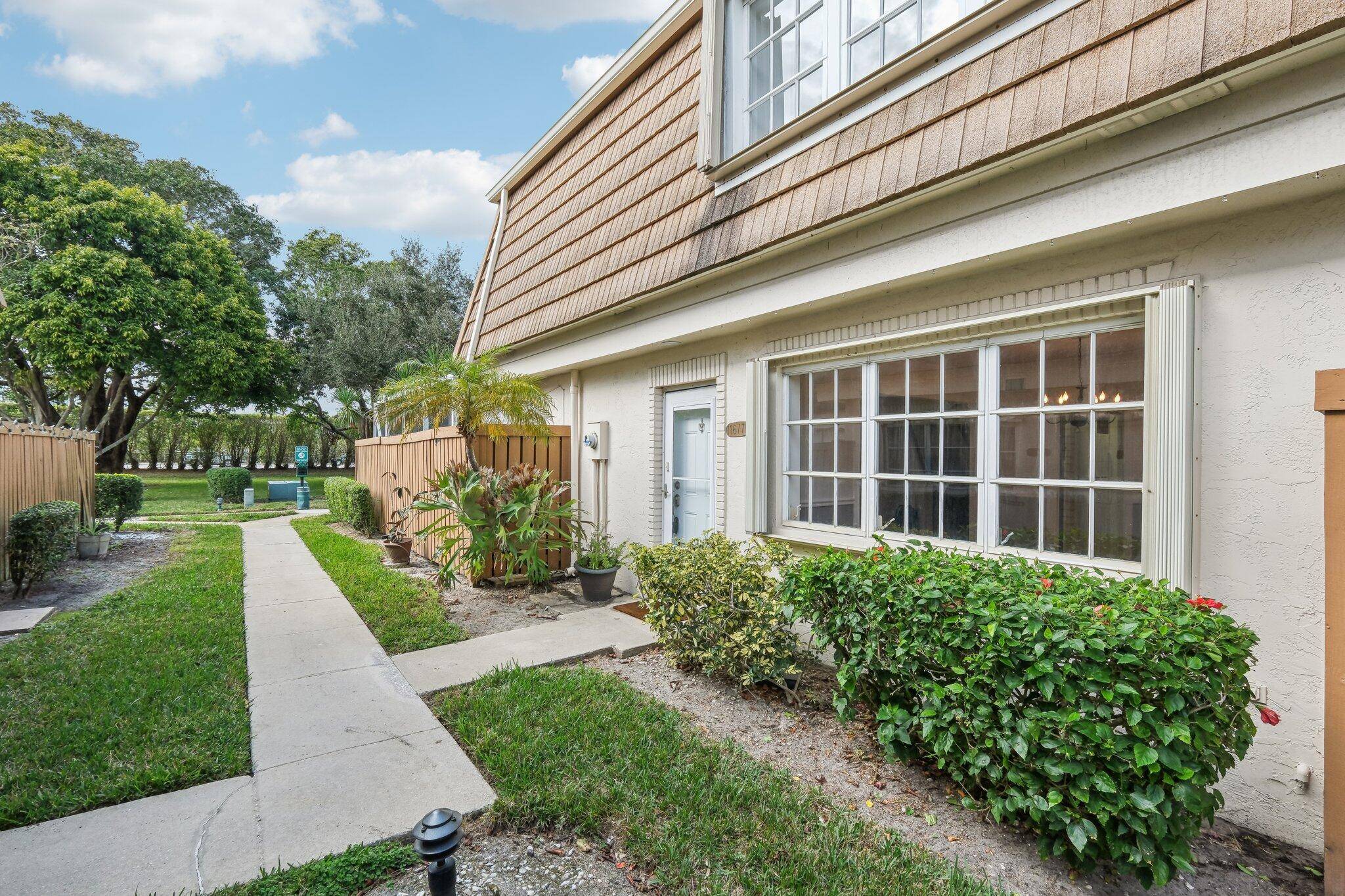 Palm Beach Gardens, FL 33410,11677 Ficus ST B