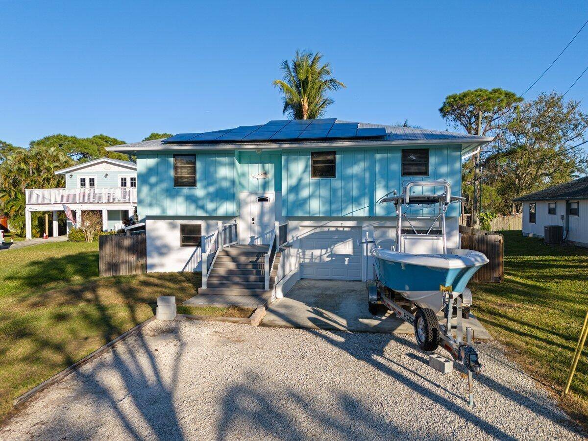 Stuart, FL 34997,6529 SE Held CT