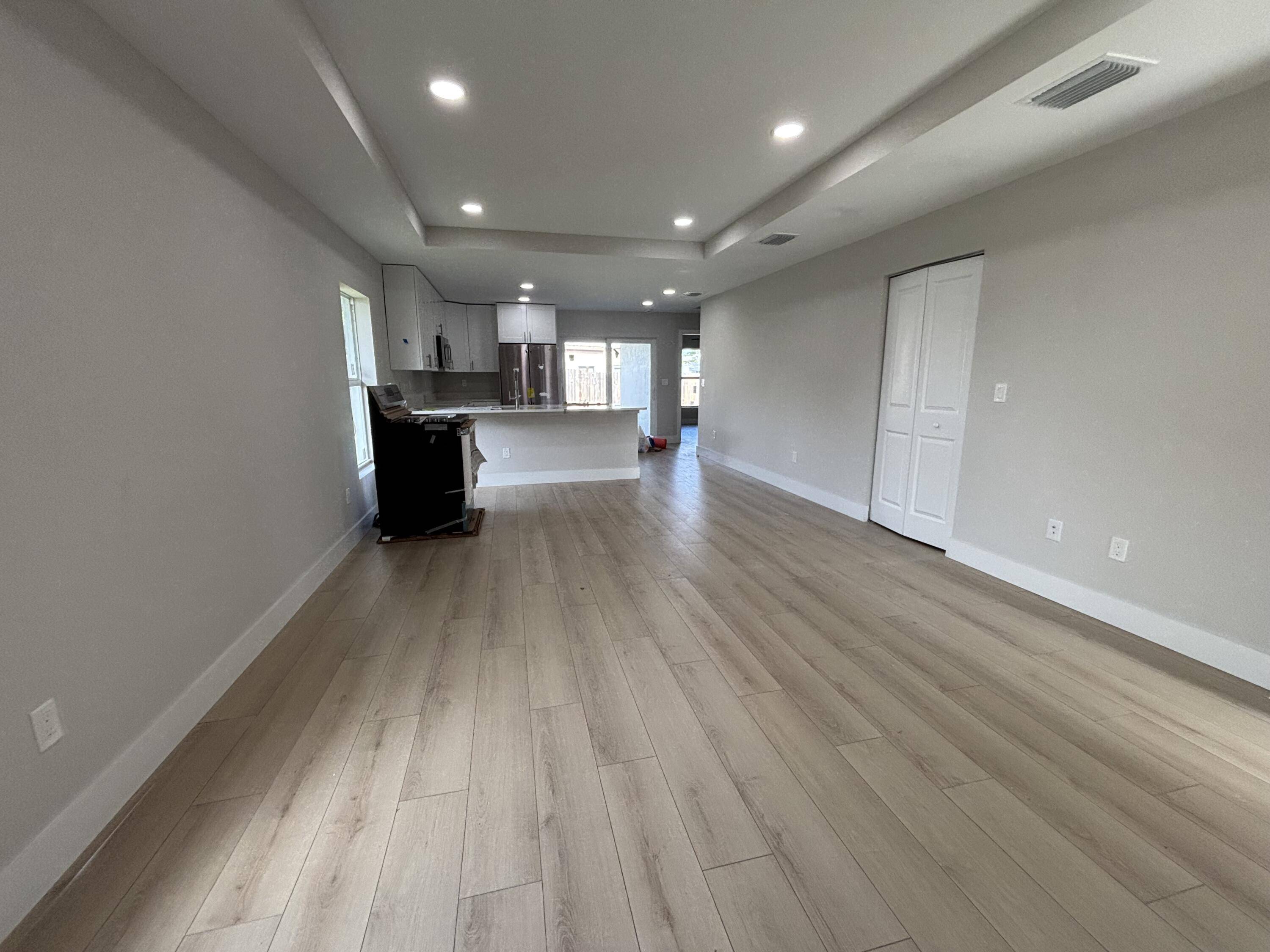 Riviera Beach, FL 33404,1124 W 25th ST
