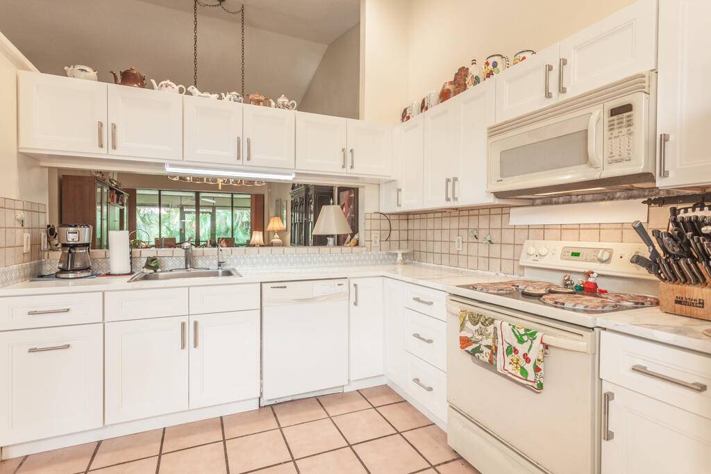 Delray Beach, FL 33446,7580 Lexington Club BLVD A