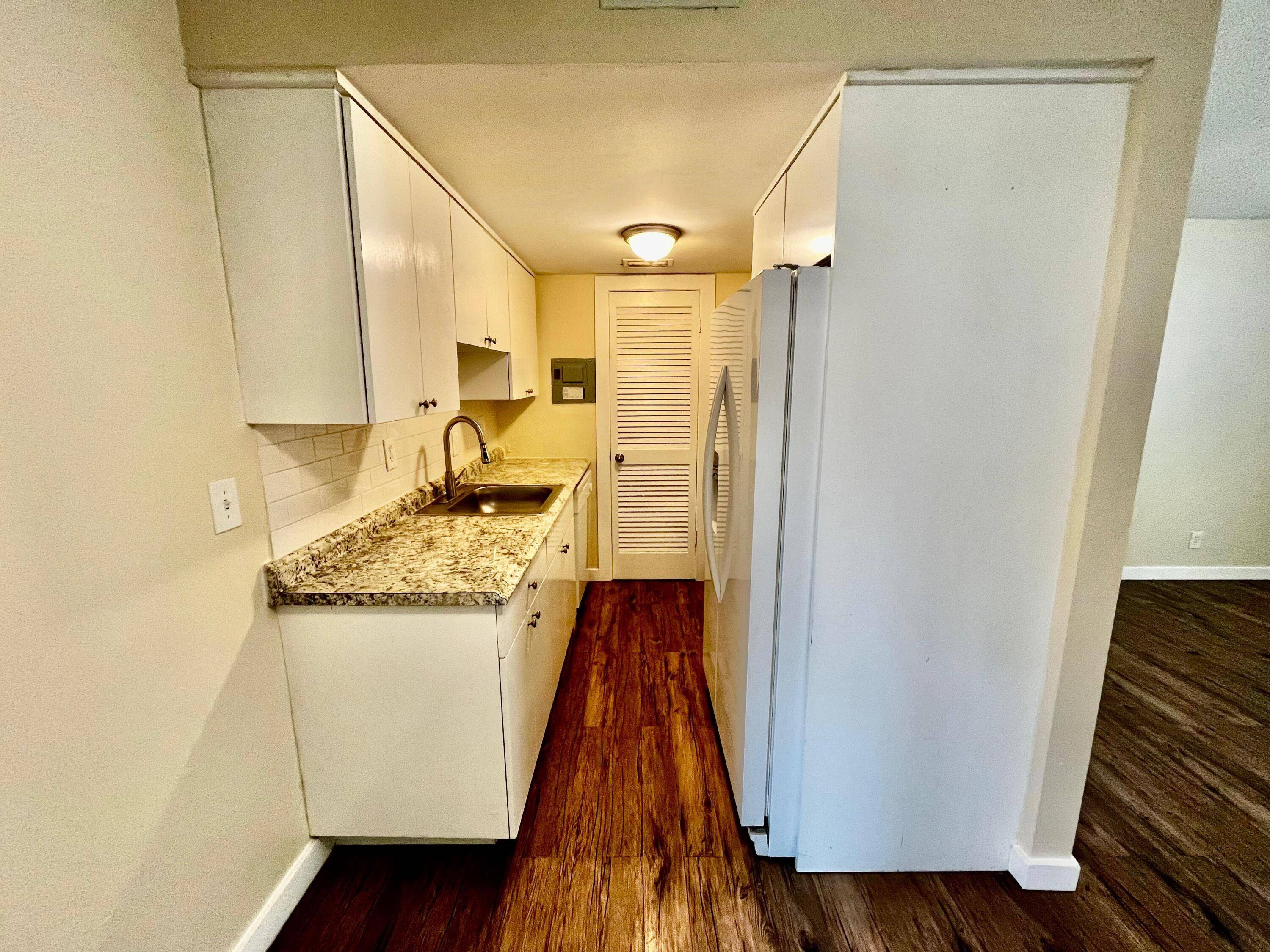 Lake Worth Beach, FL 33460,202 Lucerne AVE 6