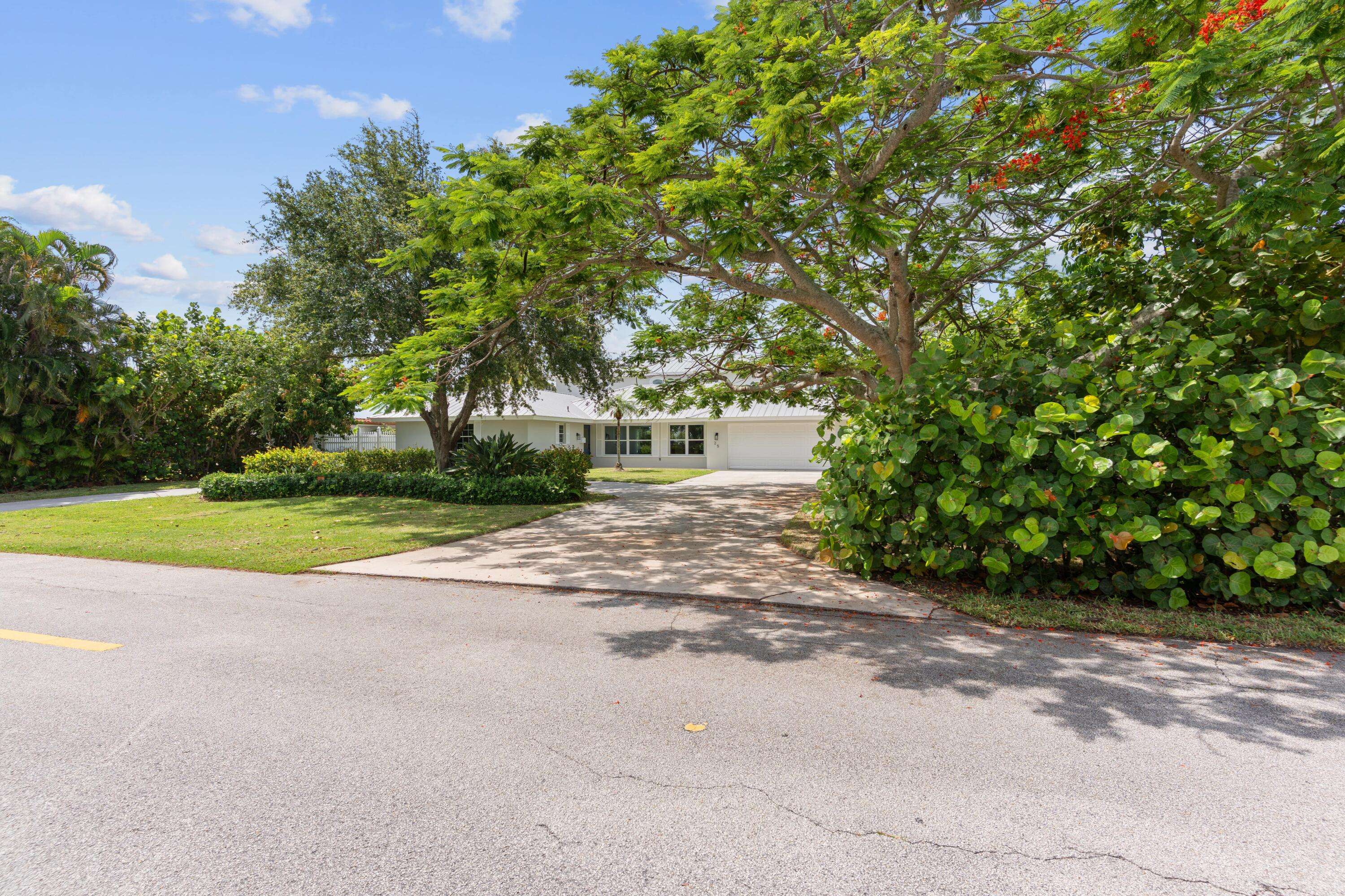Vero Beach, FL 32960,25 Park AVE