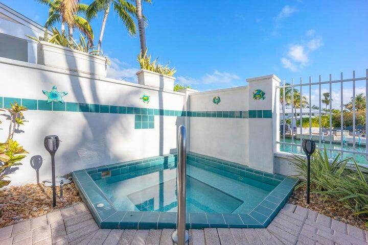 Duck Key, FL 33050,7032 Harbor Village DR