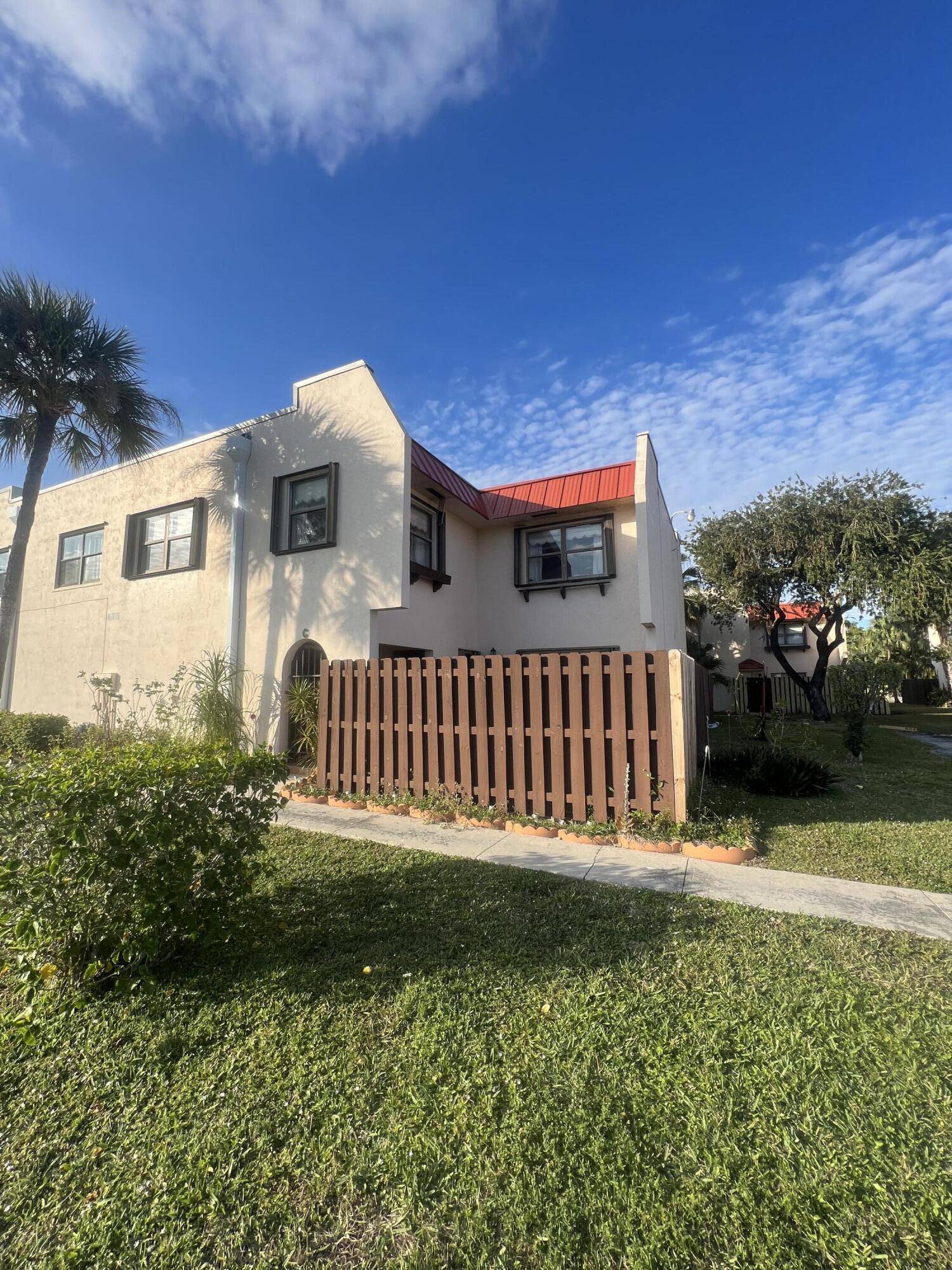 Greenacres, FL 33463,6315 Seven Springs BLVD C