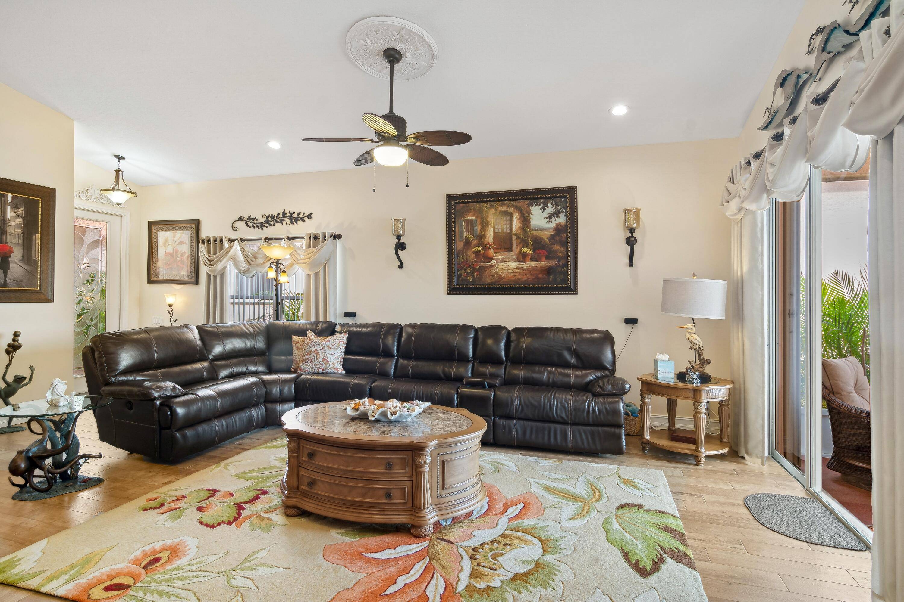 Port Saint Lucie, FL 34986,408 NW Granville ST