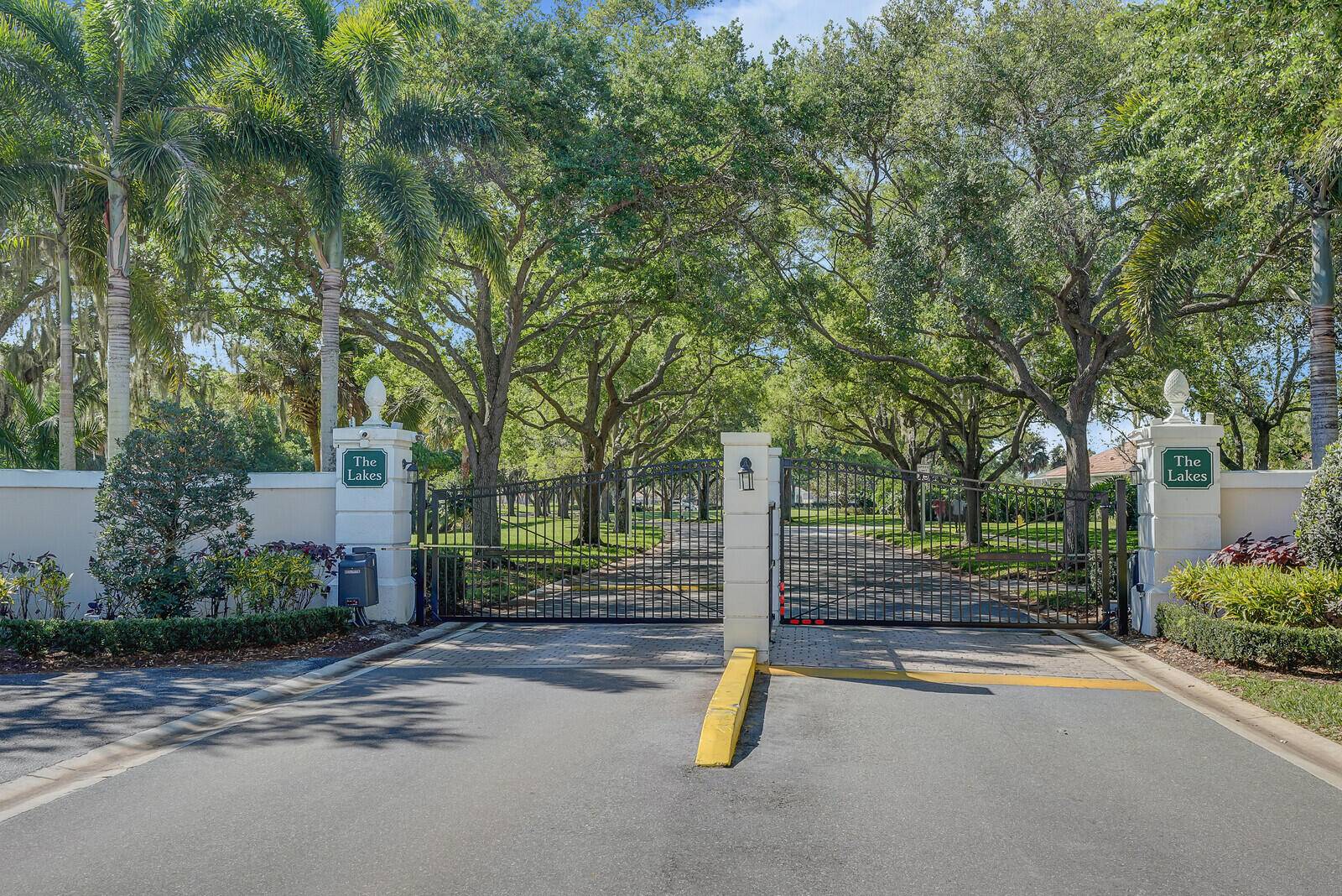 Stuart, FL 34997,1289 SW Balmoral TRCE