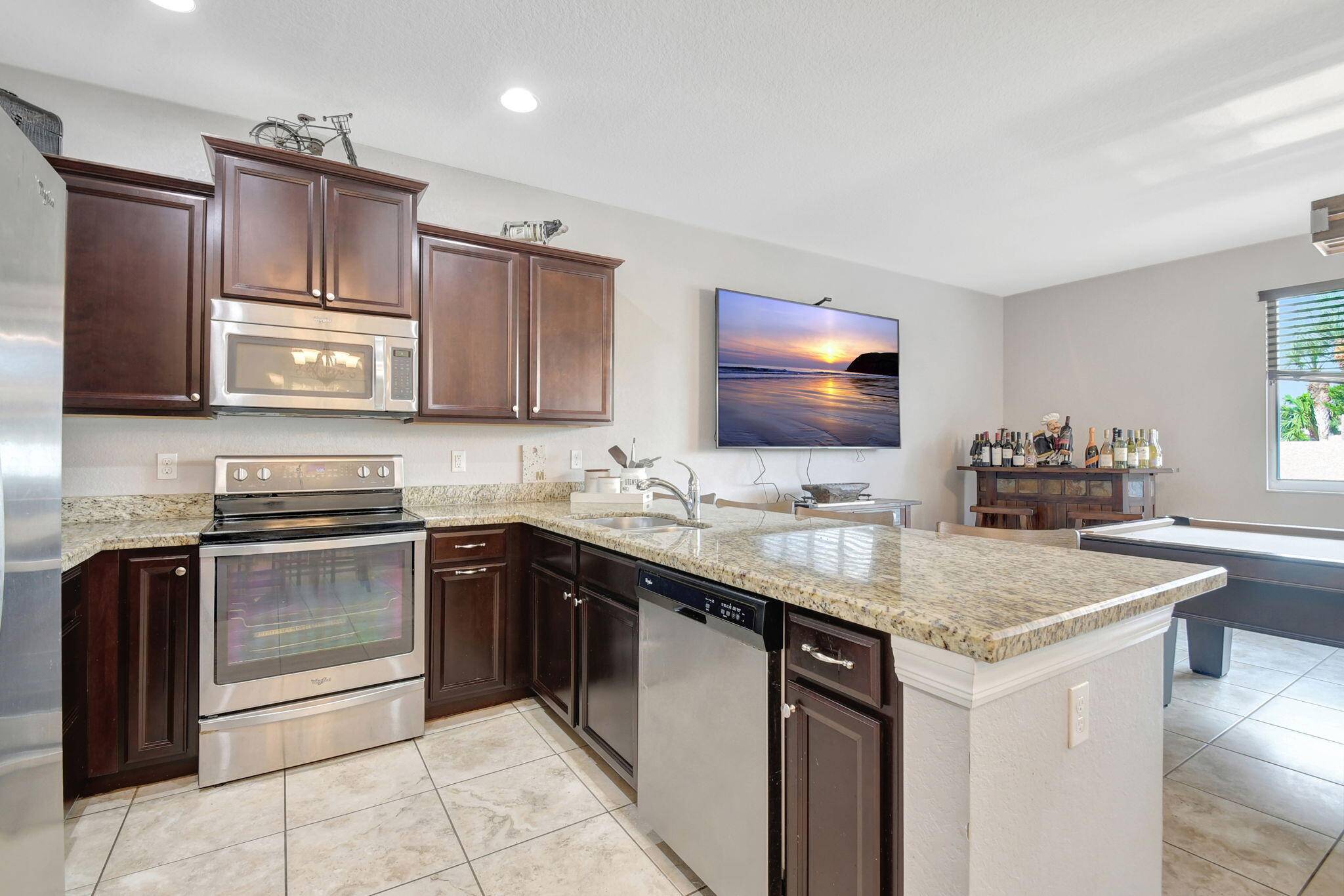 Lake Worth, FL 33463,7283 Prudencia DR