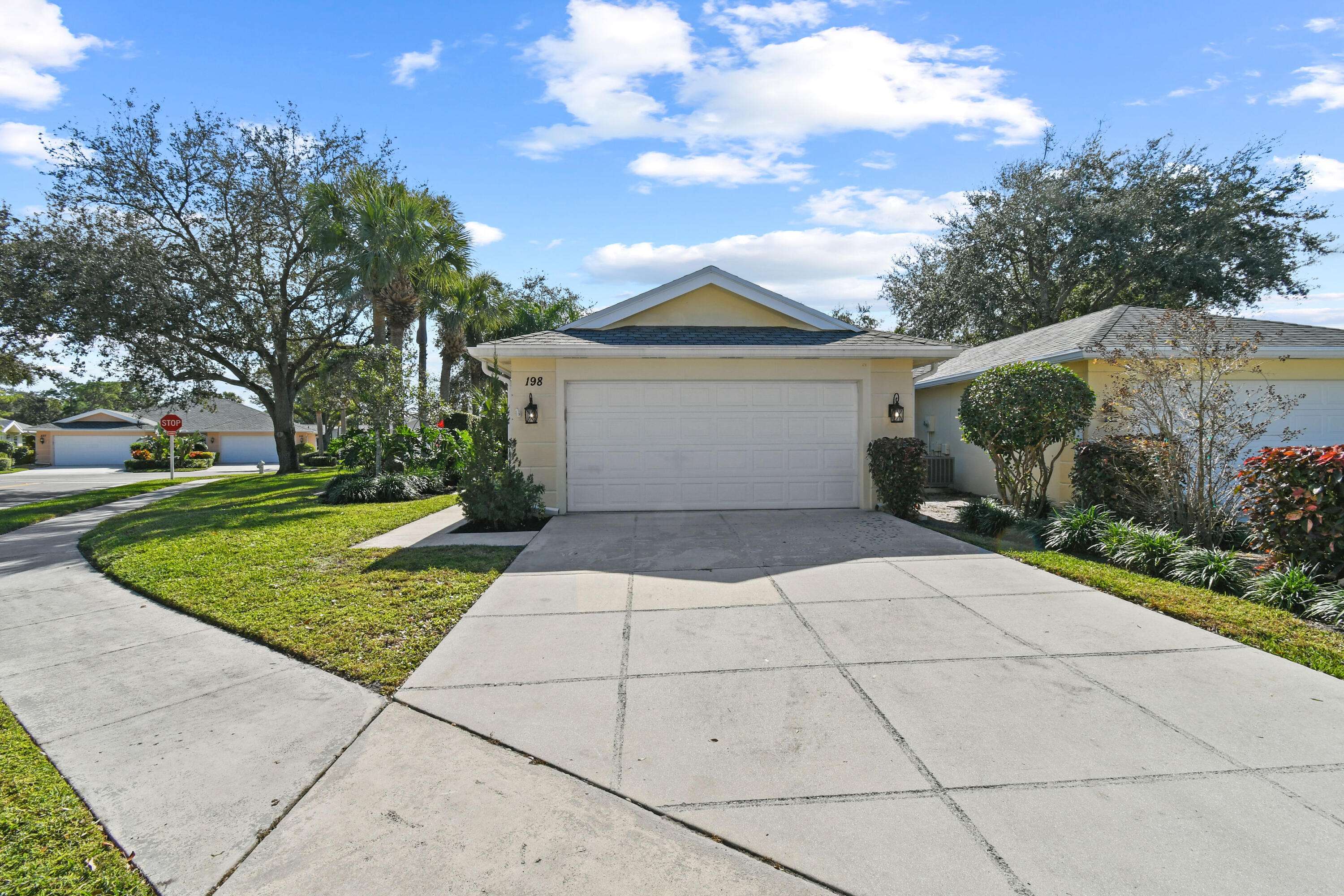 Jupiter, FL 33458,198 Brier CIR