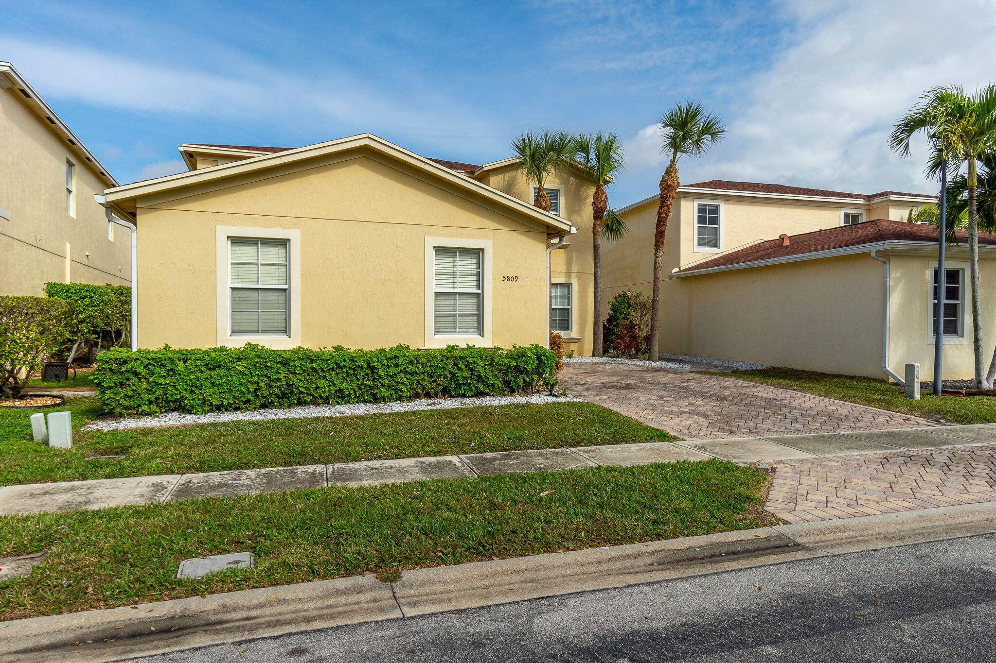 West Palm Beach, FL 33413,5809 Gypsum PL