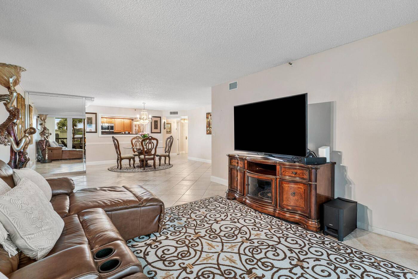 Boca Raton, FL 33433,6463 La Costa DR 205