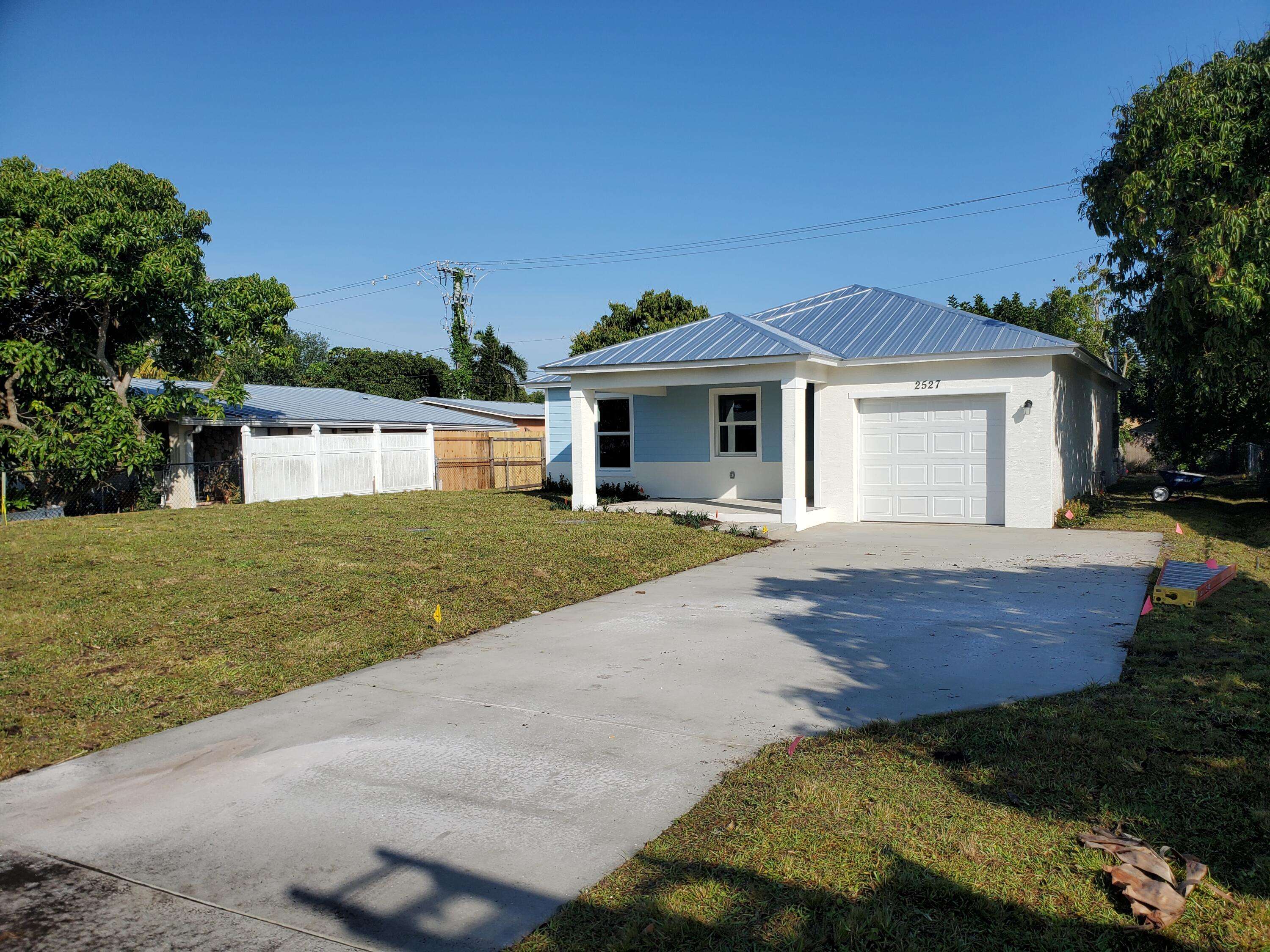 Stuart, FL 34997,2527 SE Monroe ST