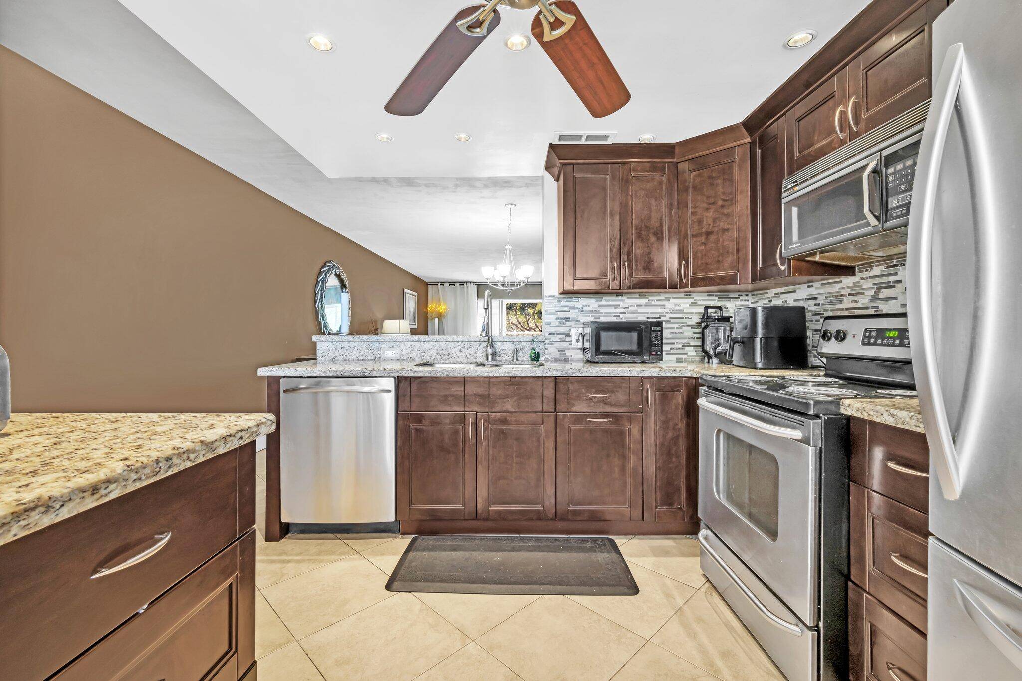 Coconut Creek, FL 33066,3002 Portofino ISLE L3