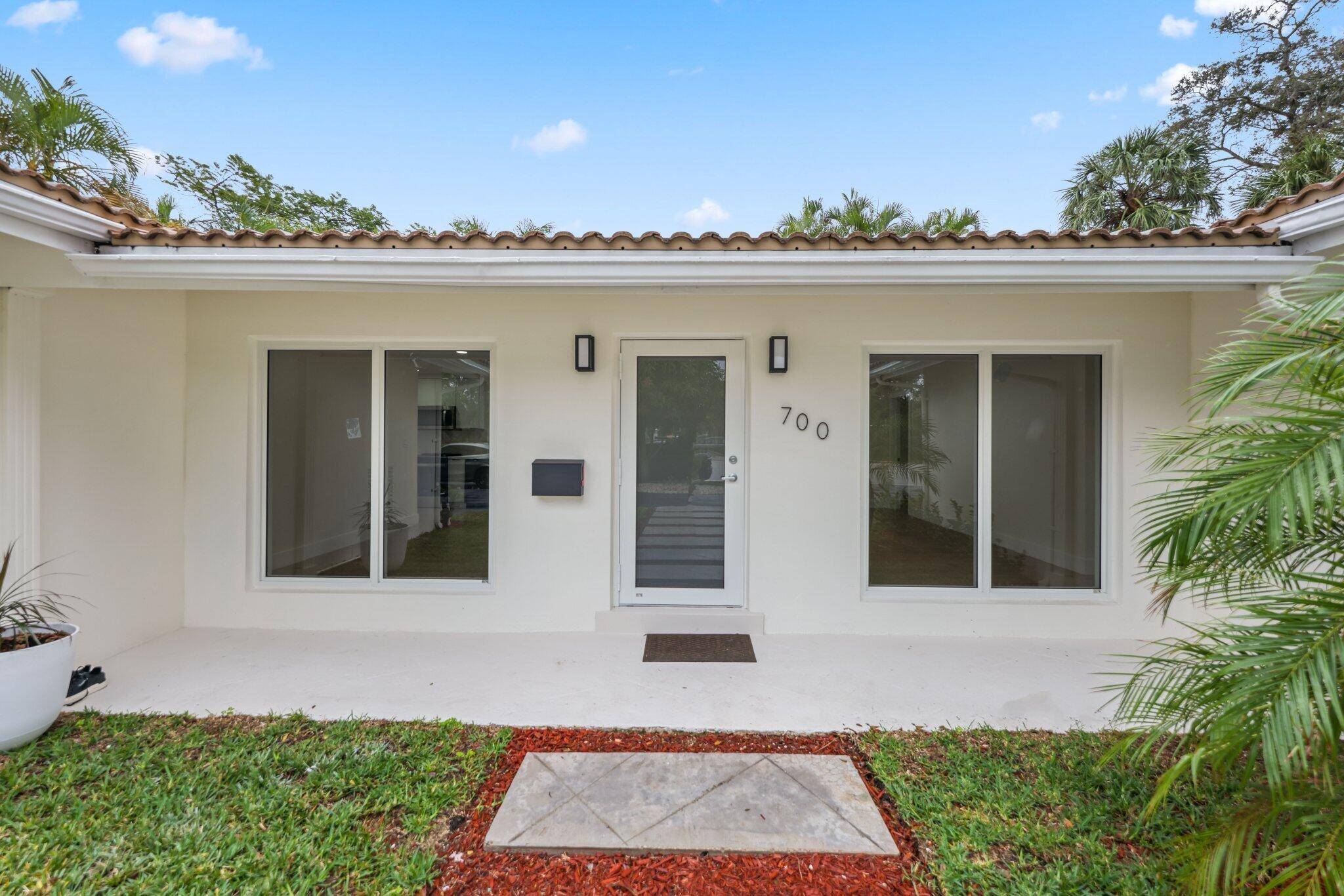 Boca Raton, FL 33486,700 W Camino Real