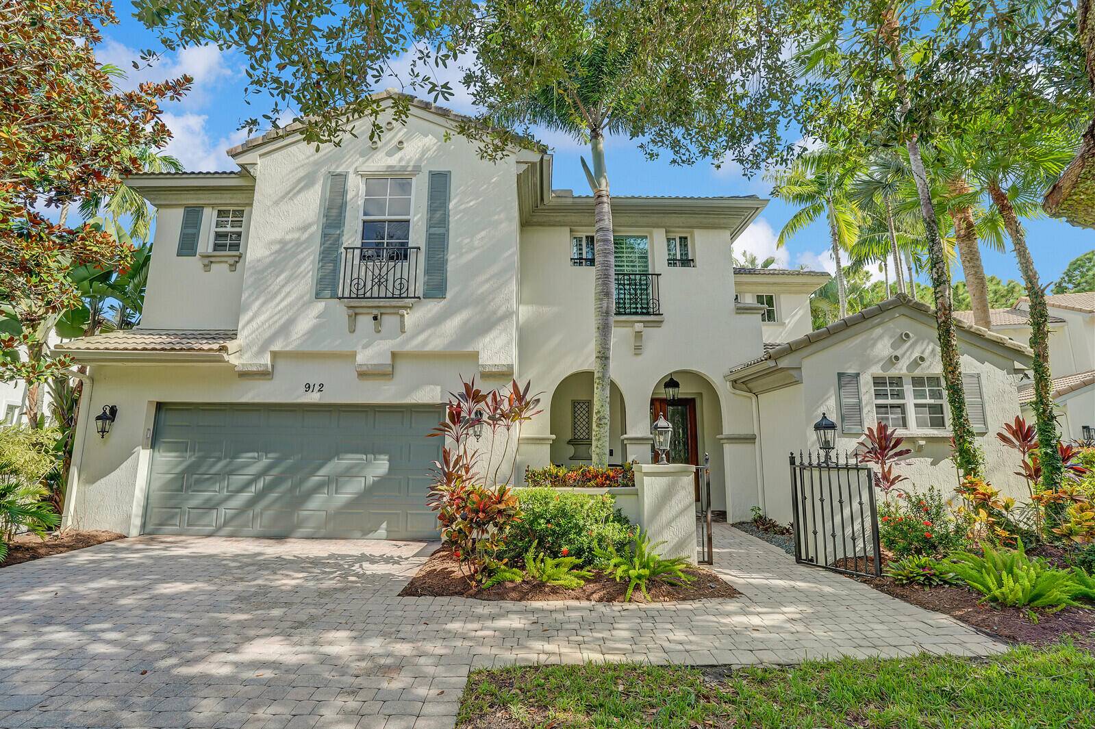 Palm Beach Gardens, FL 33410,912 Mill Creek DR