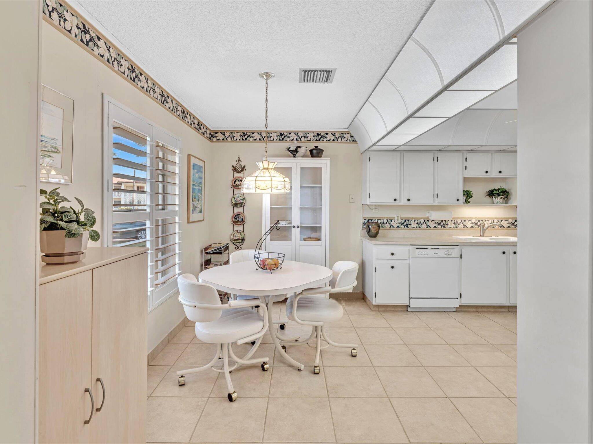 Delray Beach, FL 33484,5400 Poppy PL D