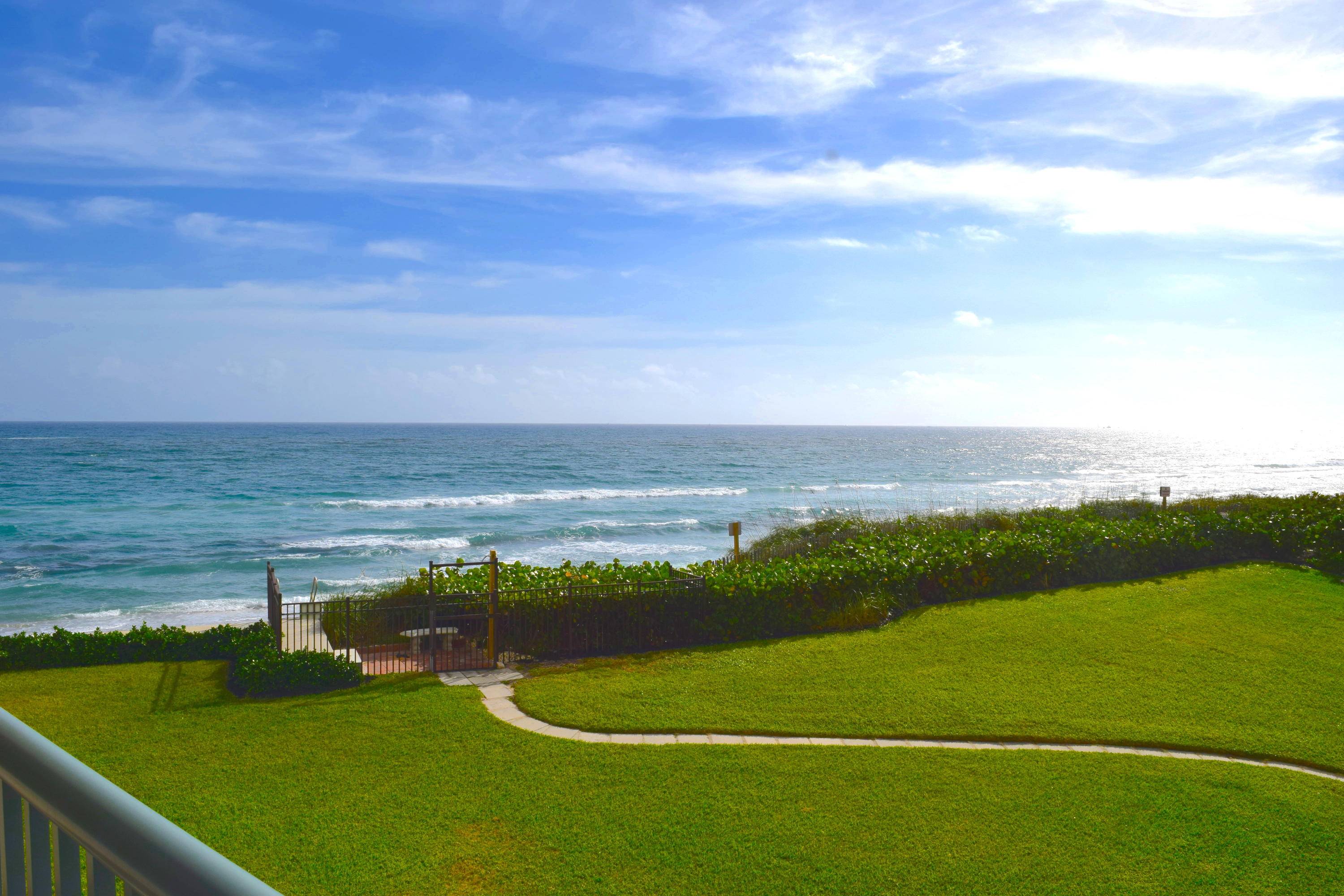 Singer Island, FL 33404,5400 N Ocean DR 2b