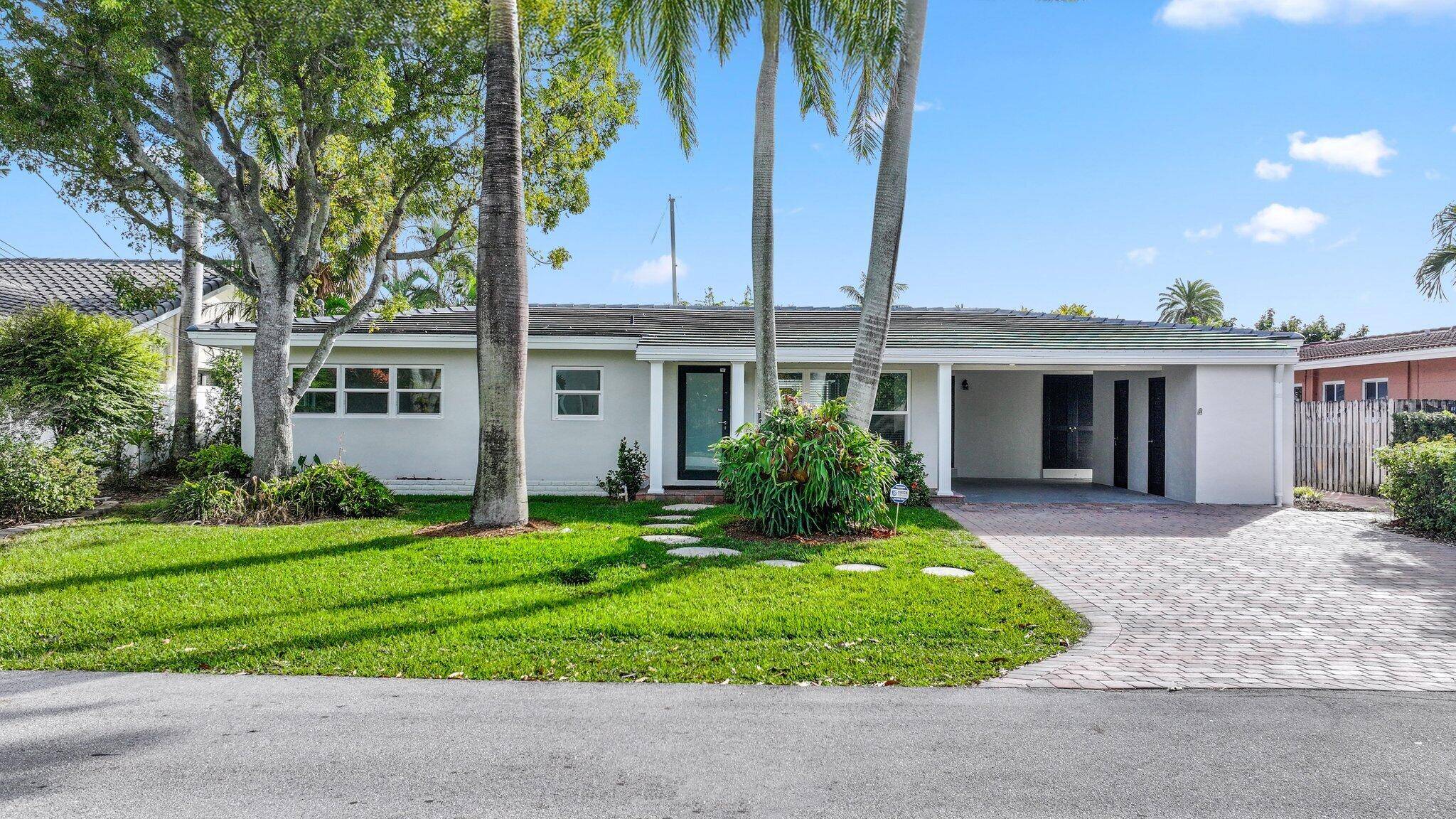 Pompano Beach, FL 33062,2624 SE 9th ST