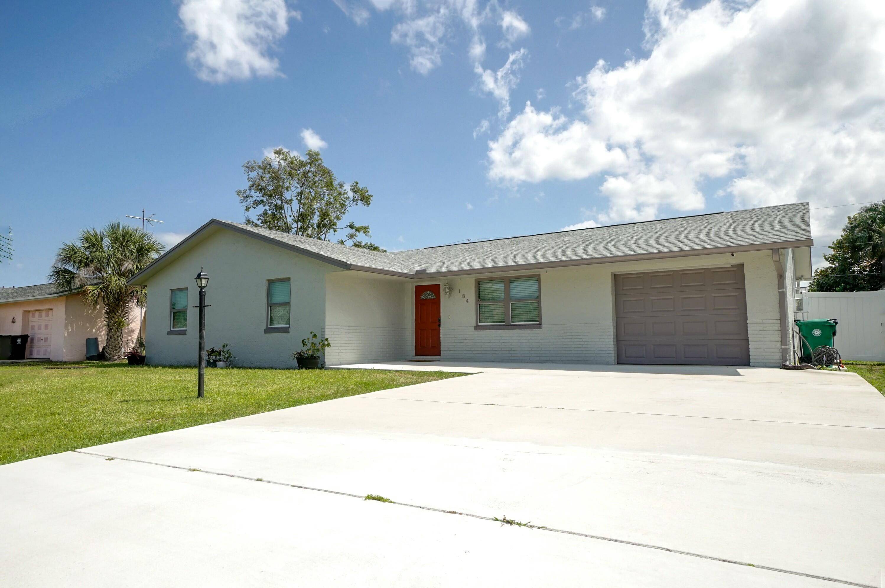 Port Saint Lucie, FL 34983,184 SW Grove AVE