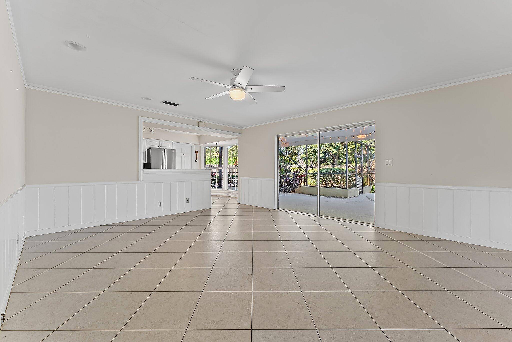 Tequesta, FL 33469,222 W Fairway