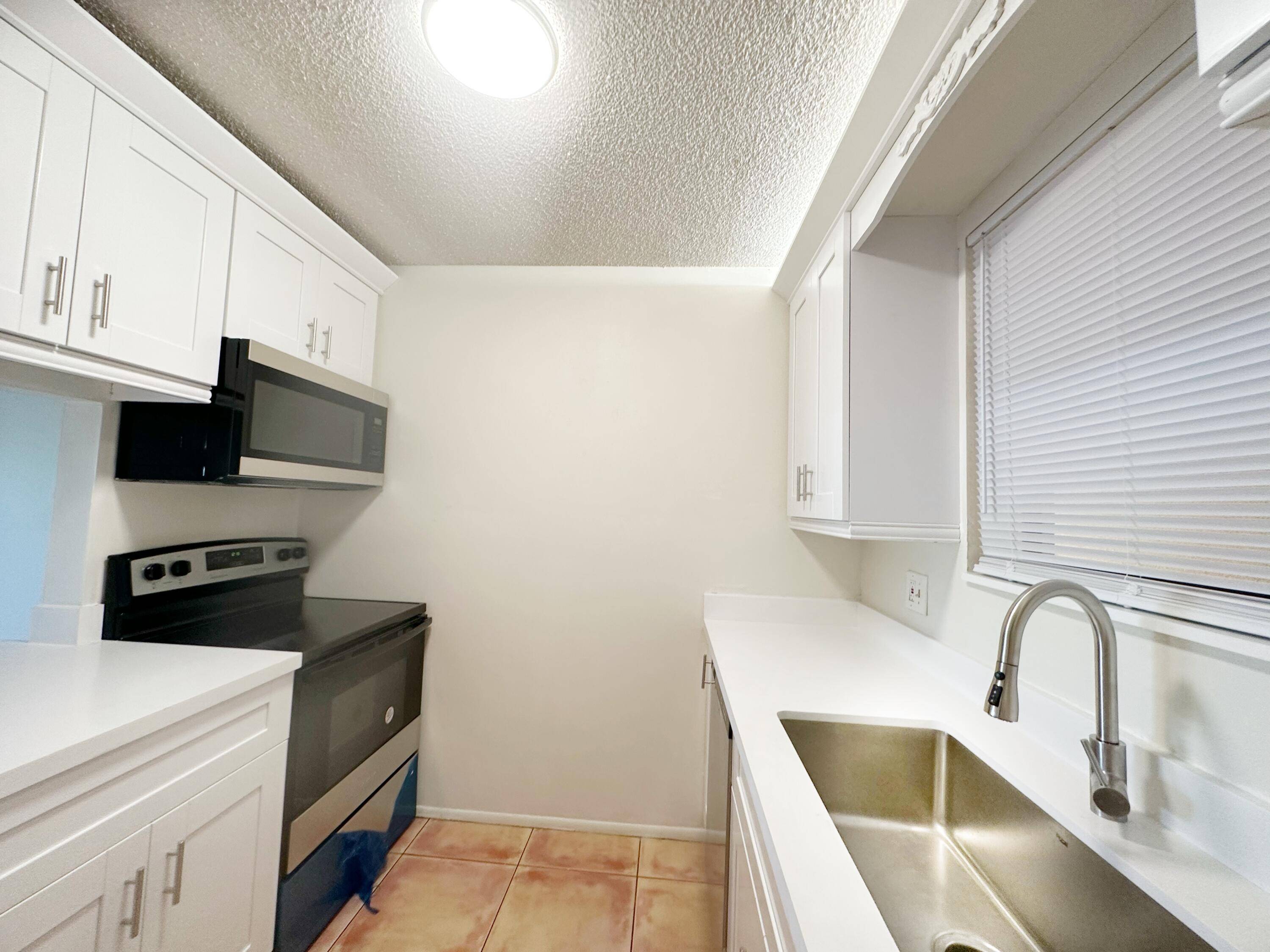 Coral Springs, FL 33065,11453 NW 39th CT 309-2