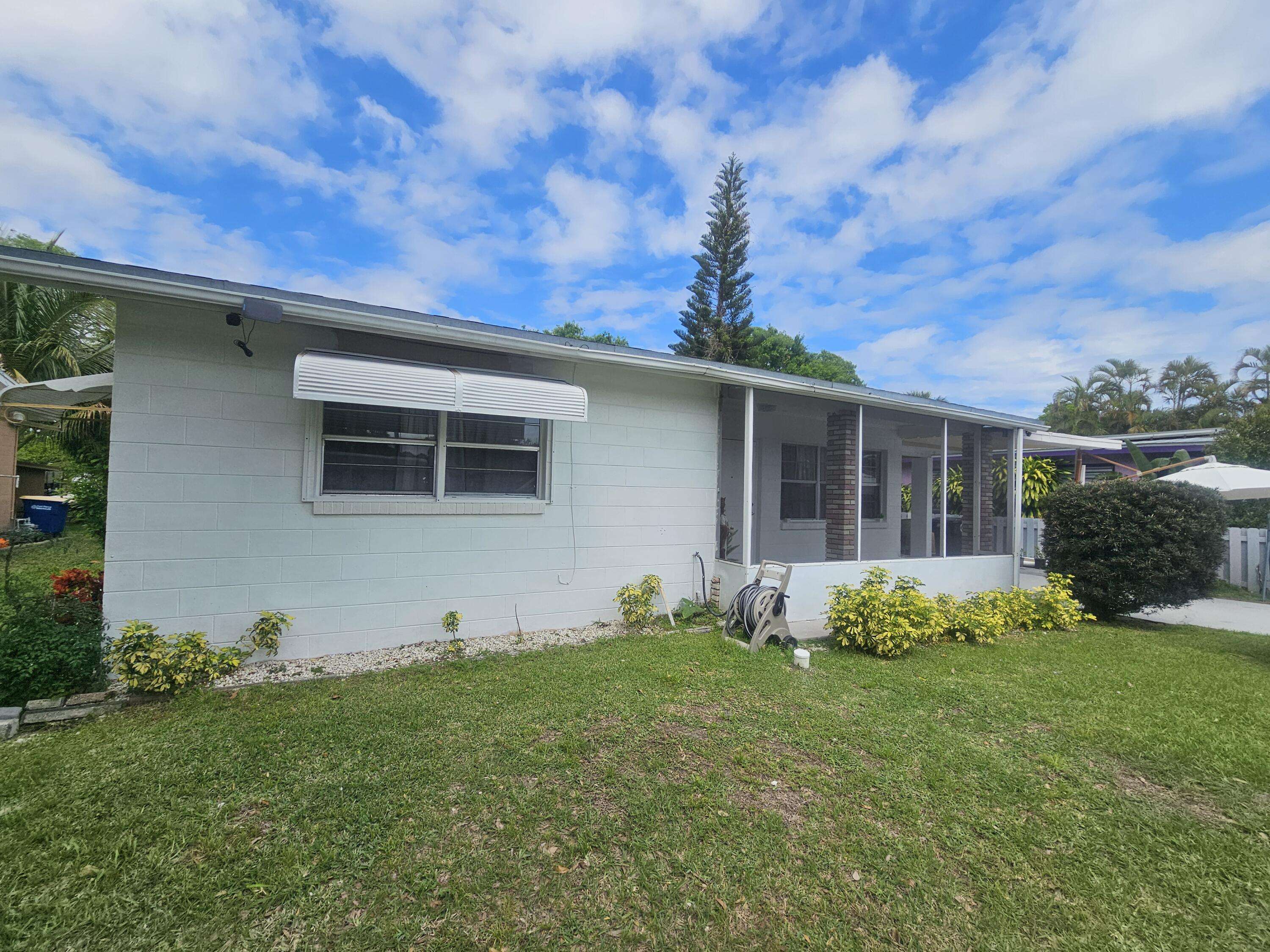 Fort Pierce, FL 34950,1105 Sunrise BLVD