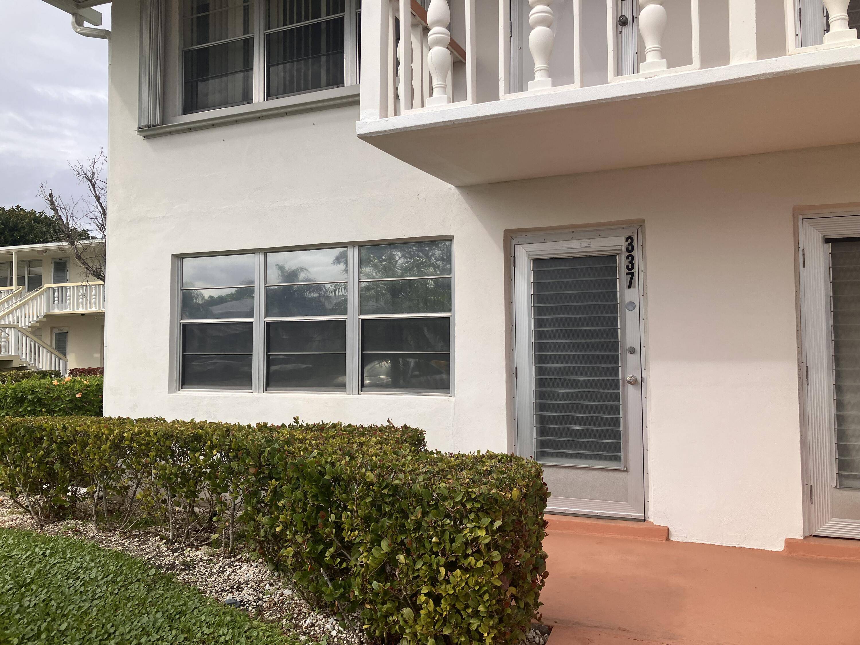 West Palm Beach, FL 33417,337 Camden O