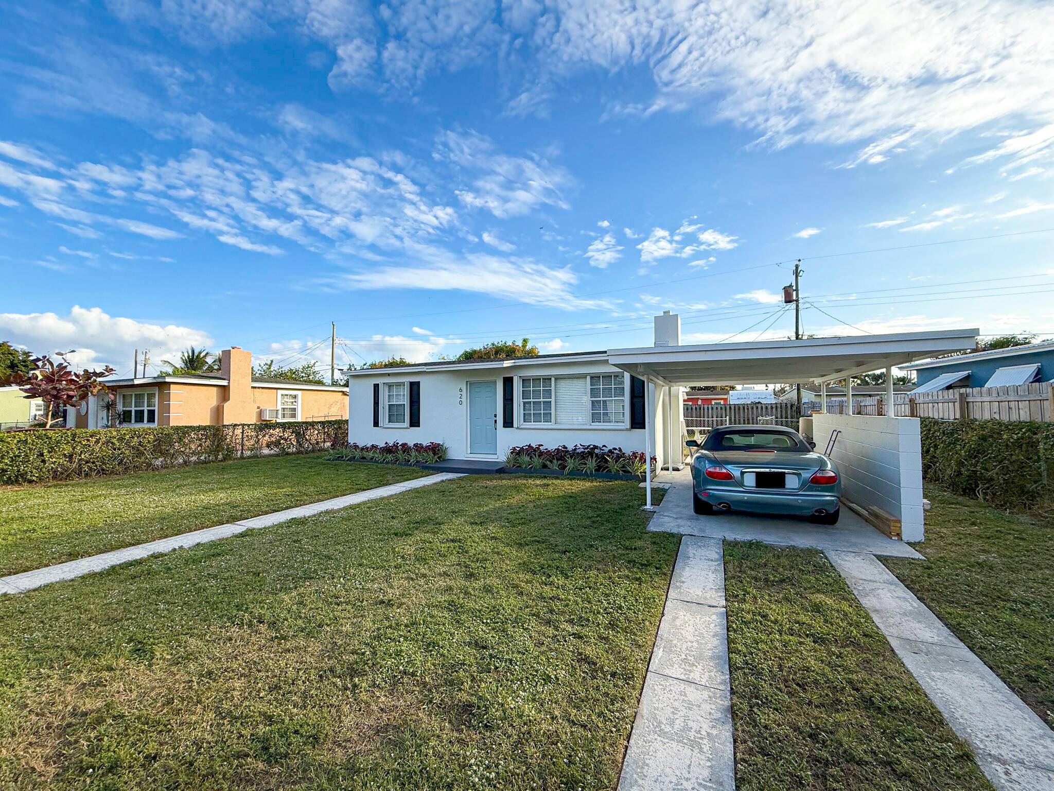 West Palm Beach, FL 33409,620 Beech RD