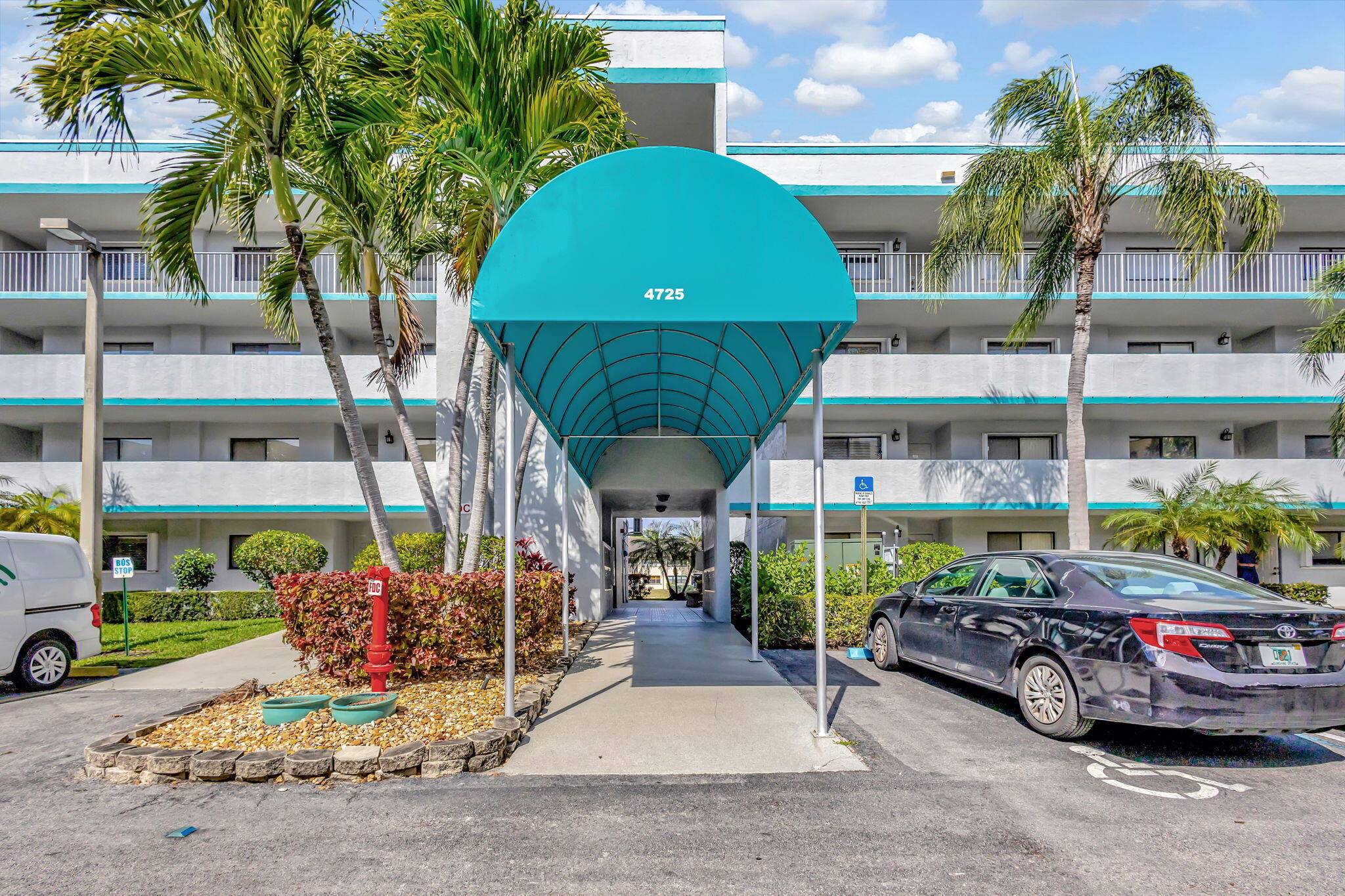 Lake Worth, FL 33467,4725 Lucerne Lakes Blvd E 401