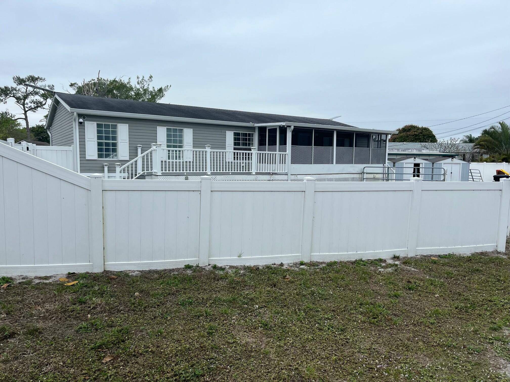 Stuart, FL 34994,1580 NE Seneca AVE