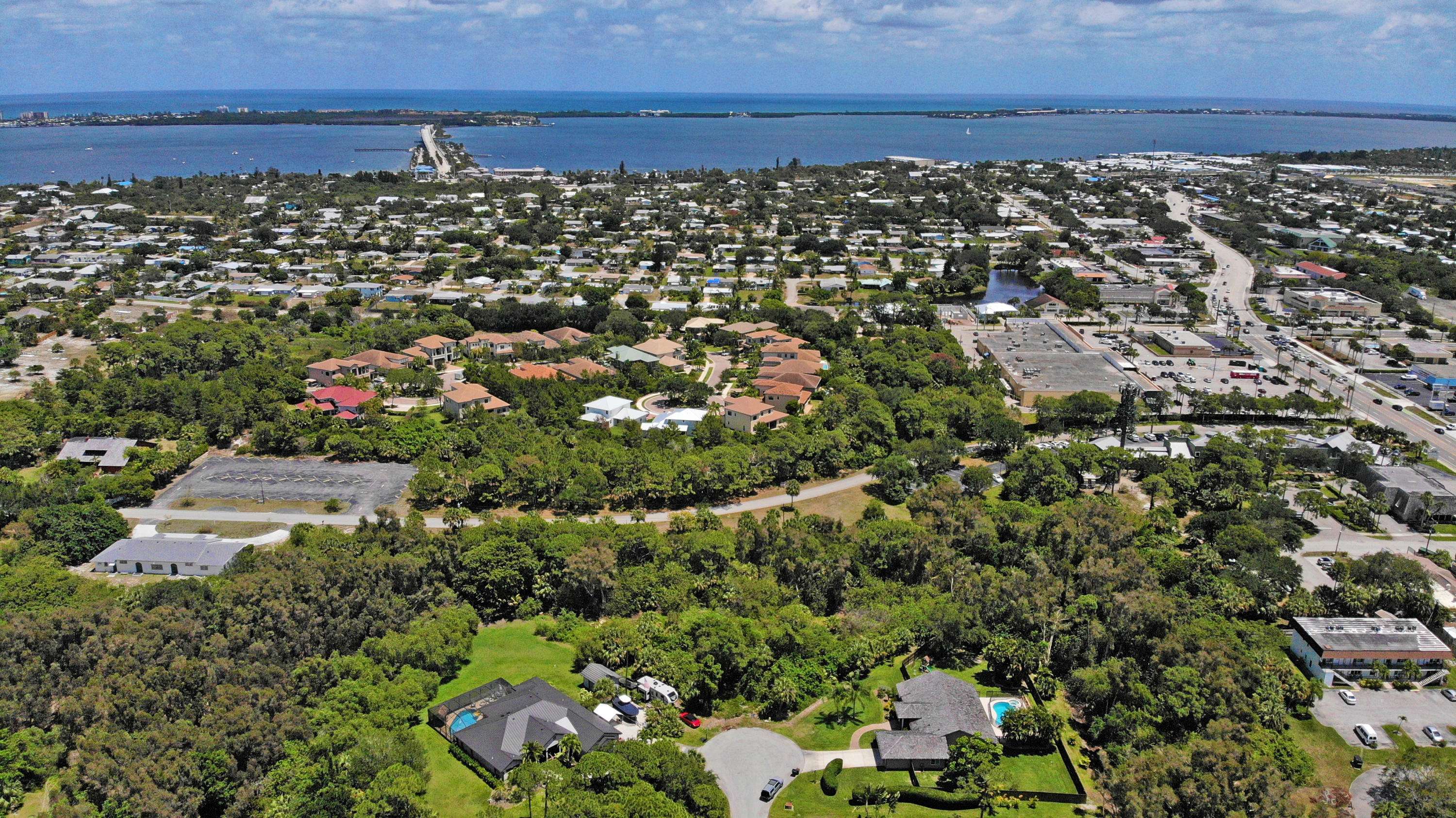 Jensen Beach, FL 34957,3509 NE M Cari LN