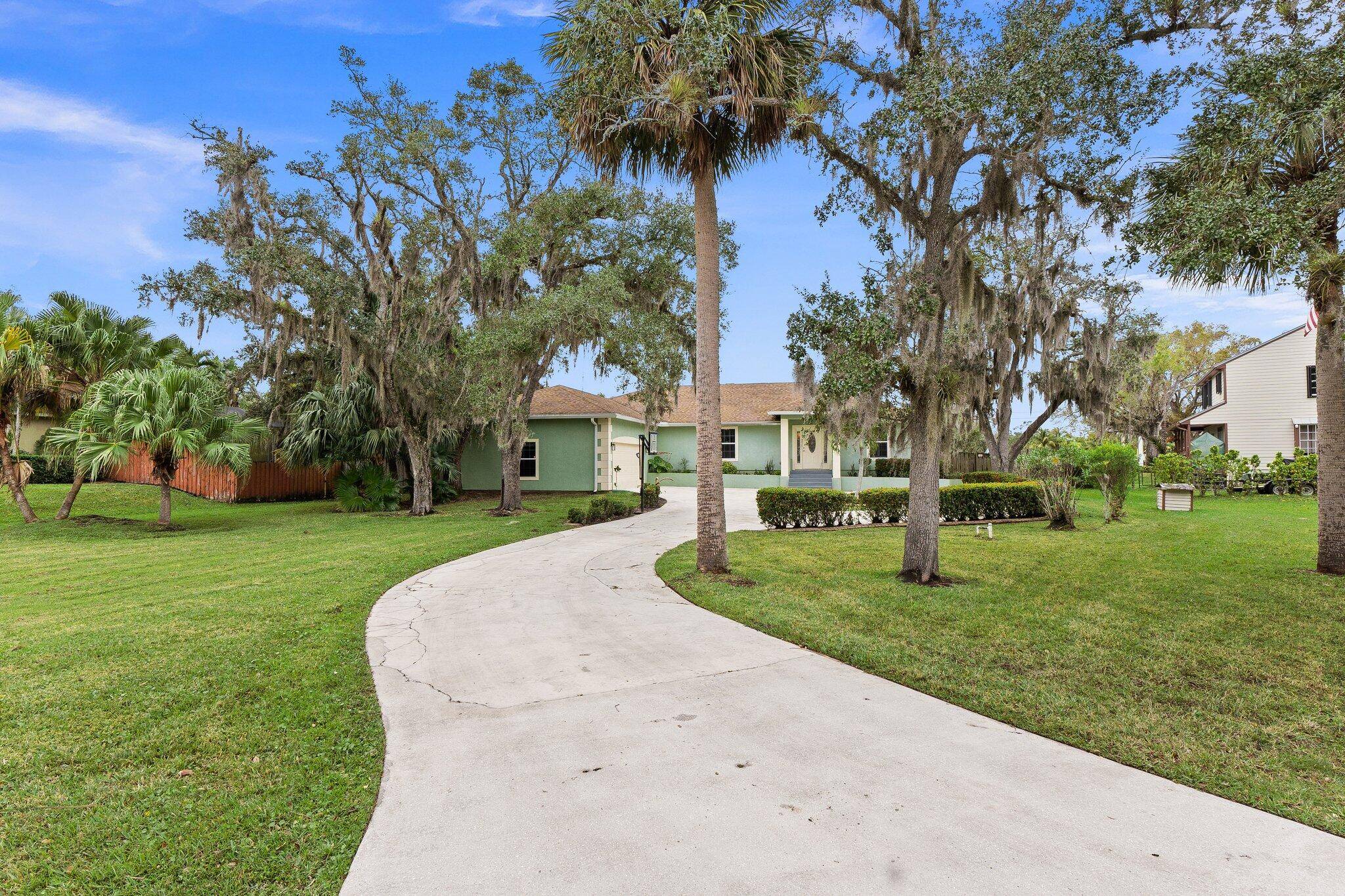 Fort Pierce, FL 34981,2351 Sweetwater DR