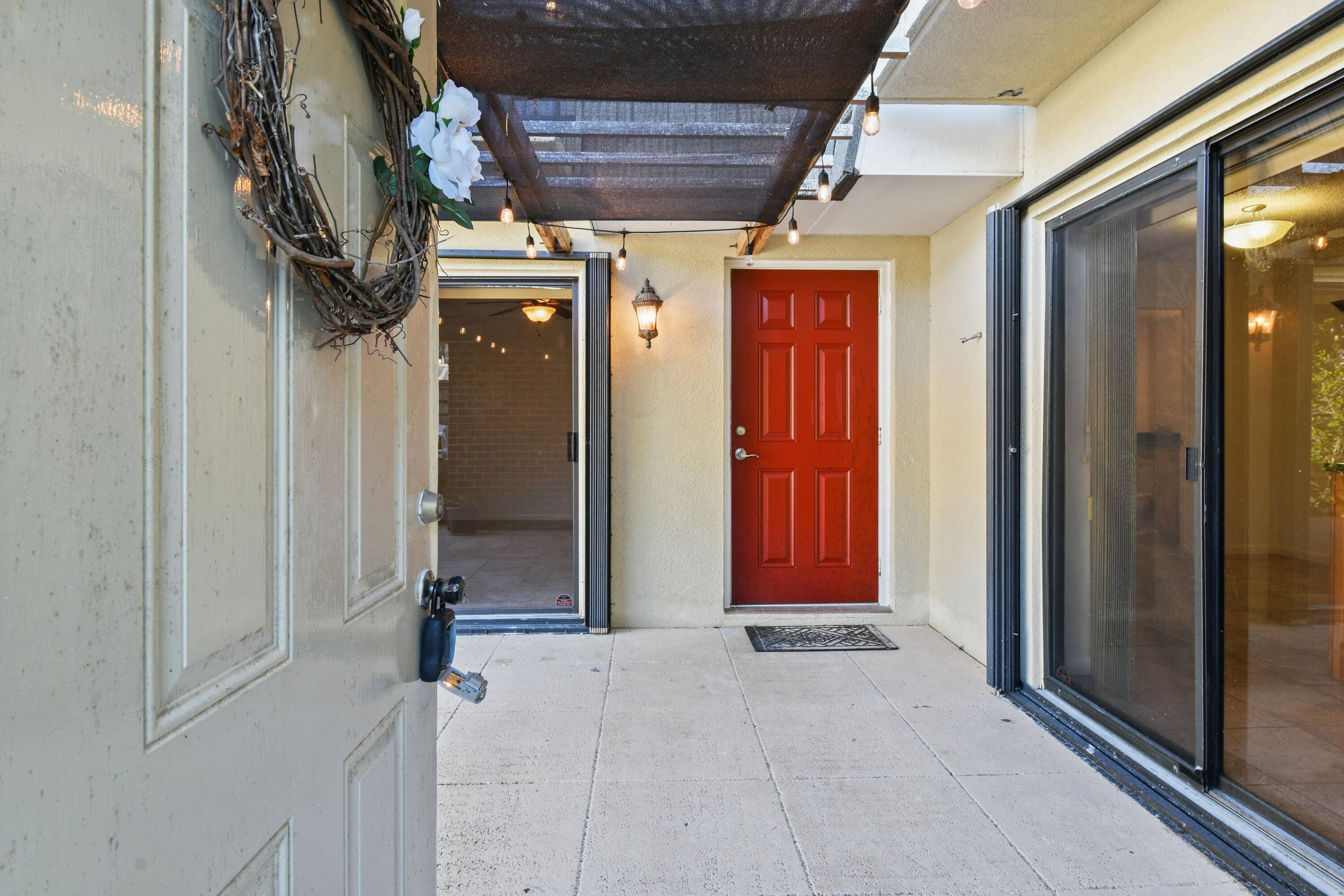 Palm Beach Gardens, FL 33418,222 2nd TER