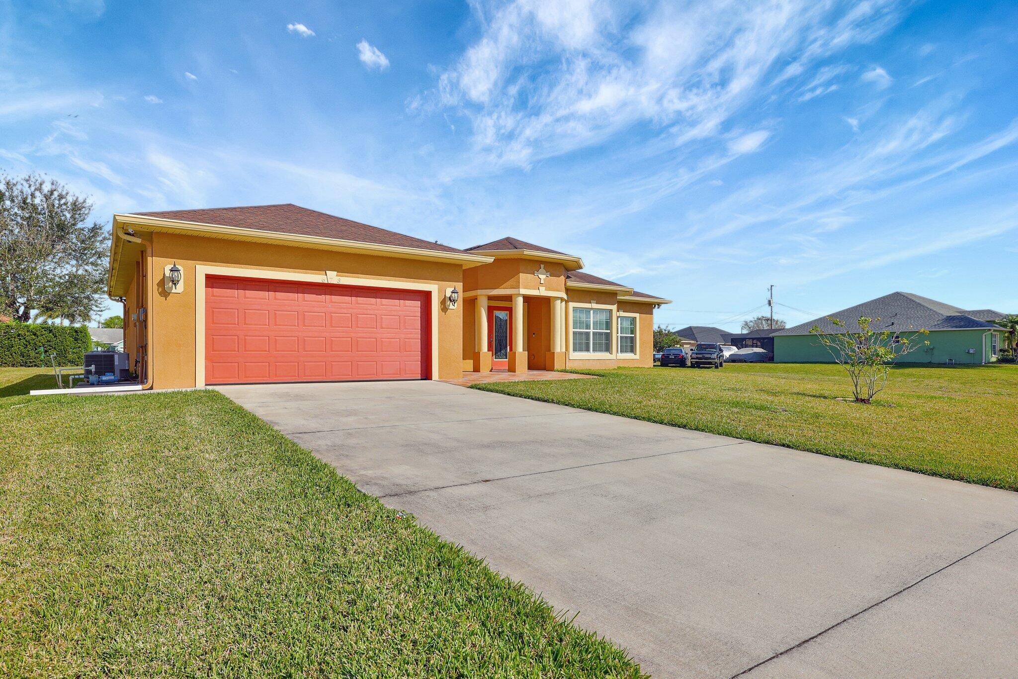 Port Saint Lucie, FL 34953,673 SW Jordin AVE