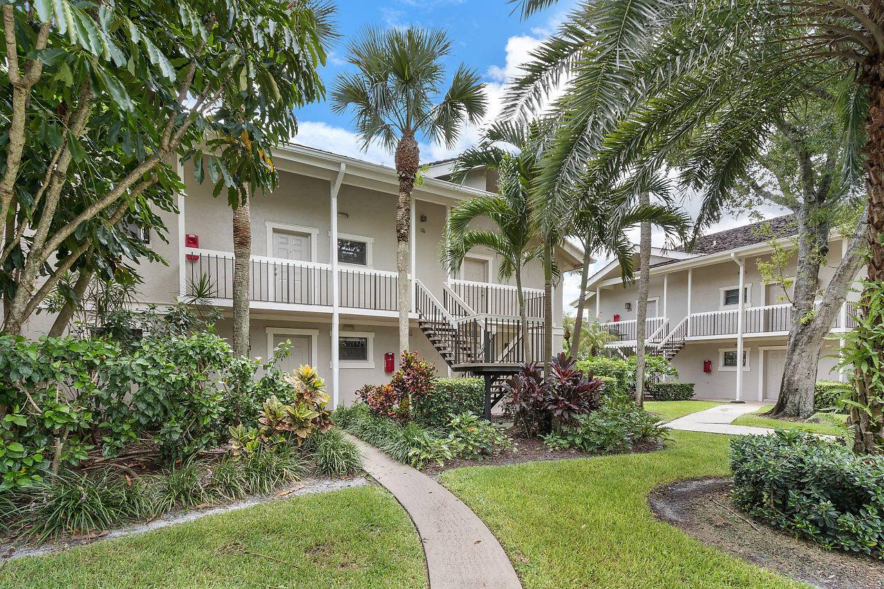 Wellington, FL 33414,11863 Wimbledon CIR 427