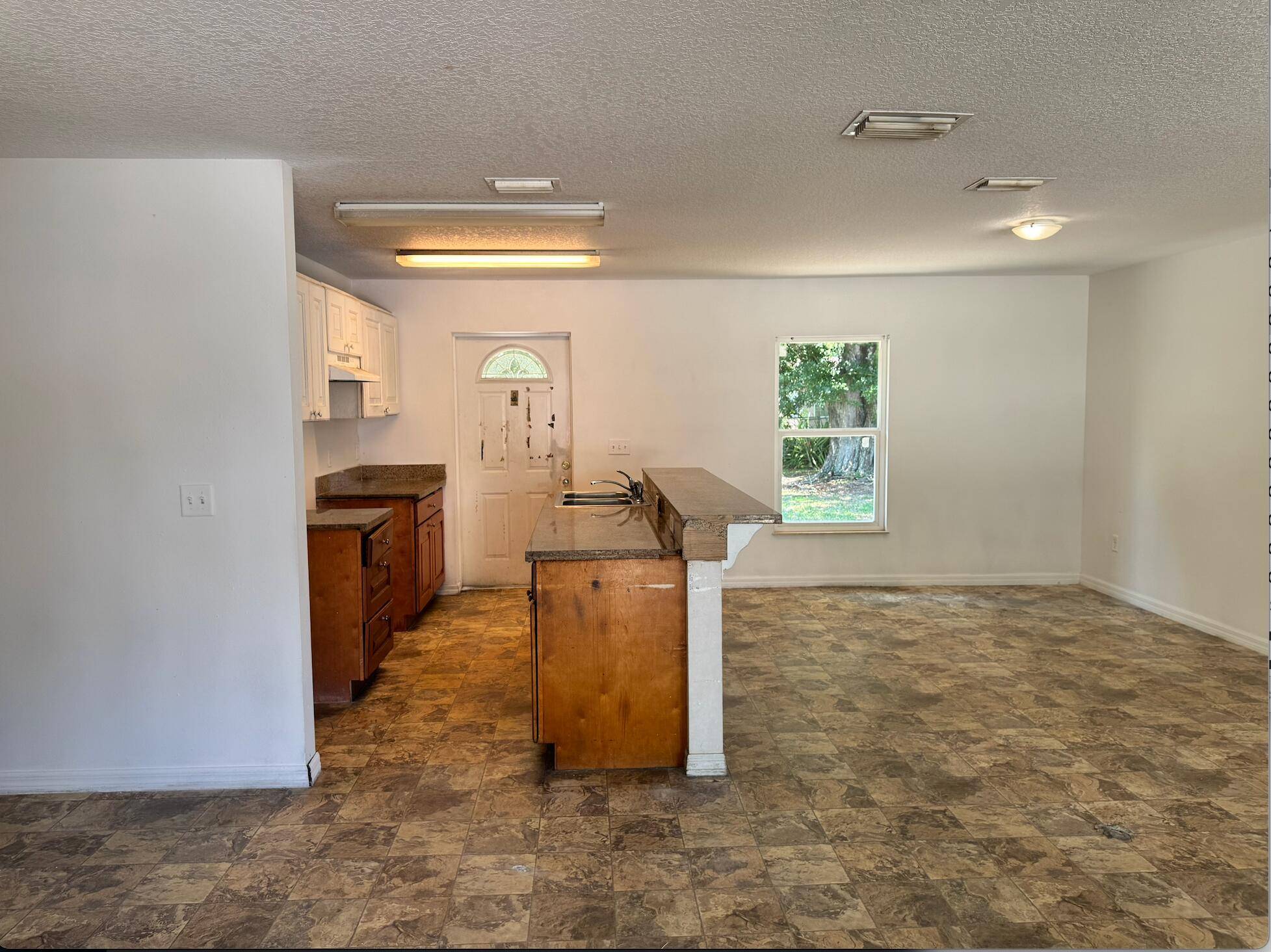 Fort Pierce, FL 34947,3211 Indiana CT