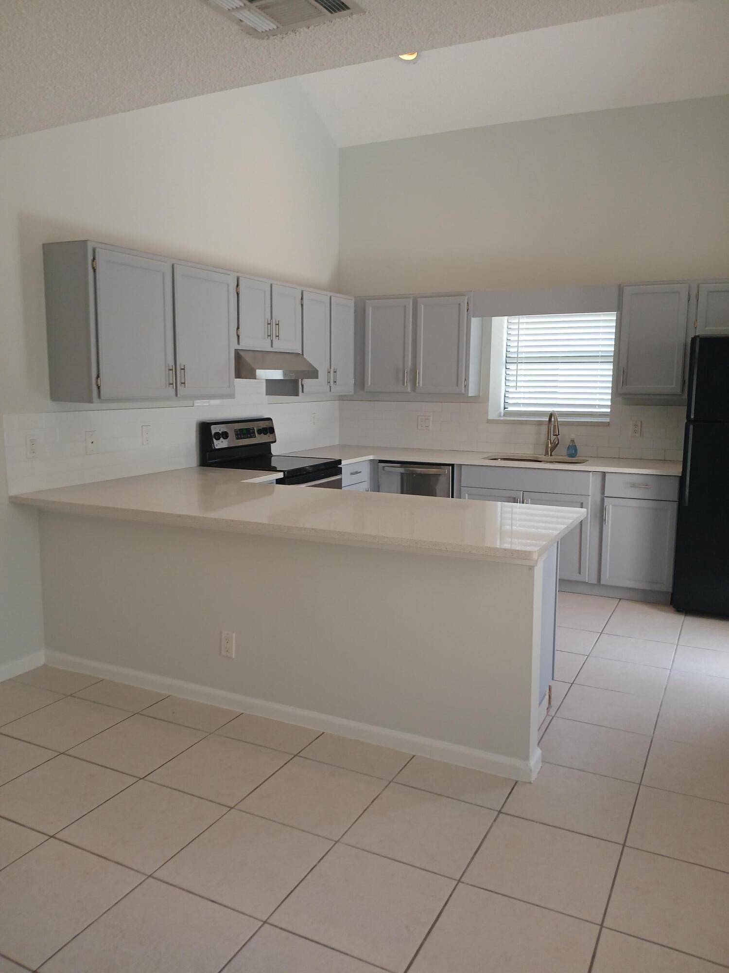 Jupiter, FL 33458,1103 Summerwinds LN