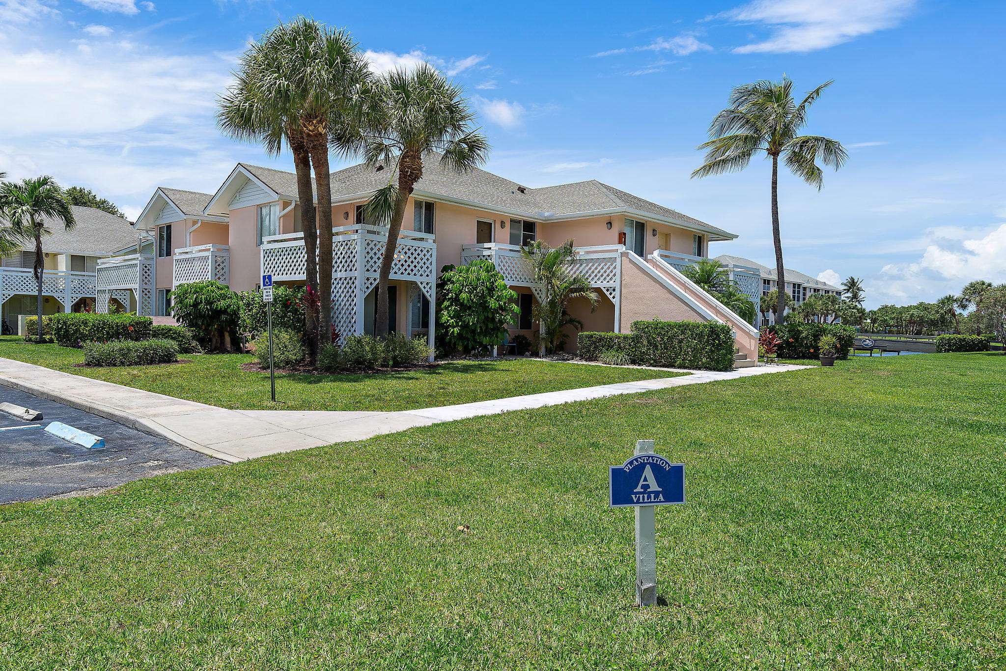 Jupiter, FL 33477,353 S Us Highway 1 A8