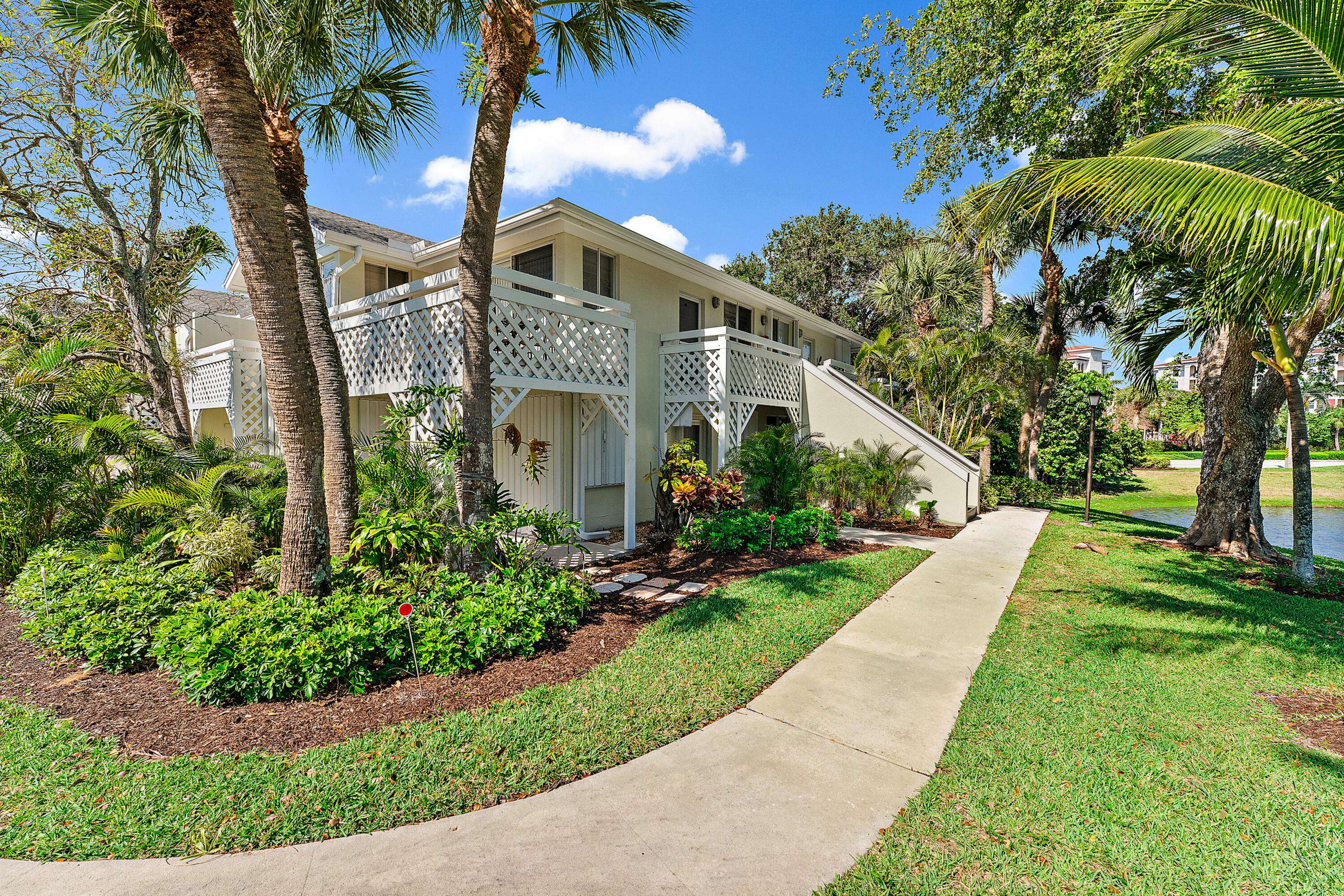 Jupiter, FL 33477,353 S Us Highway 1 B8