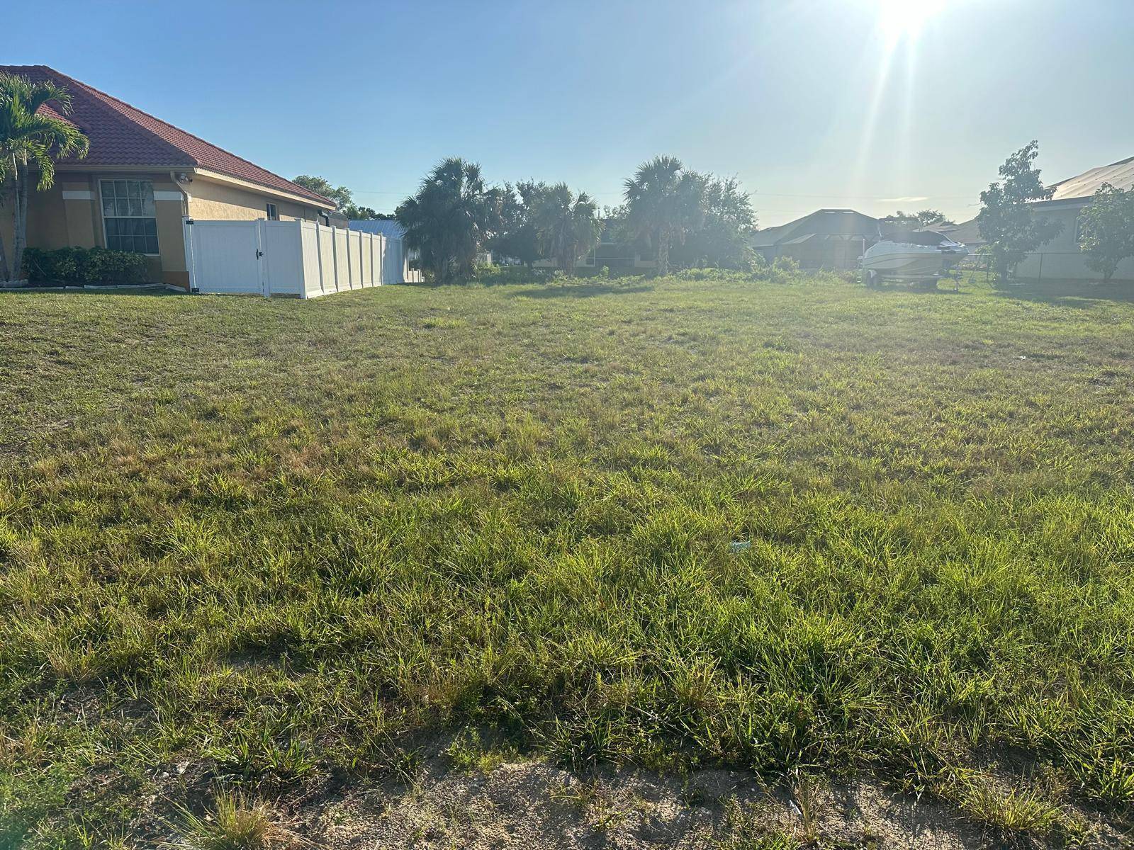 Cape Coral, FL 33991,930 SW 8th PL