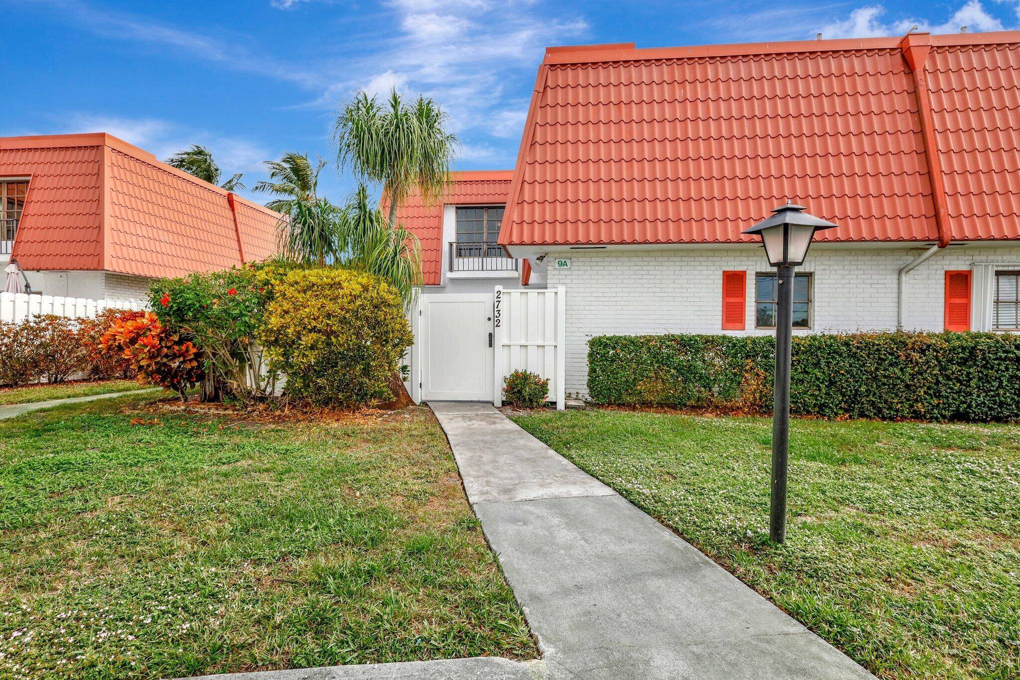 Boynton Beach, FL 33426,2732 Yale LN 2732