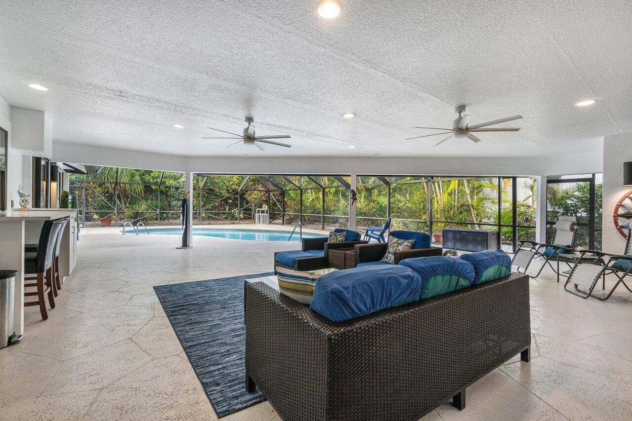 Palm Beach Gardens, FL 33418,6415 Brandon ST