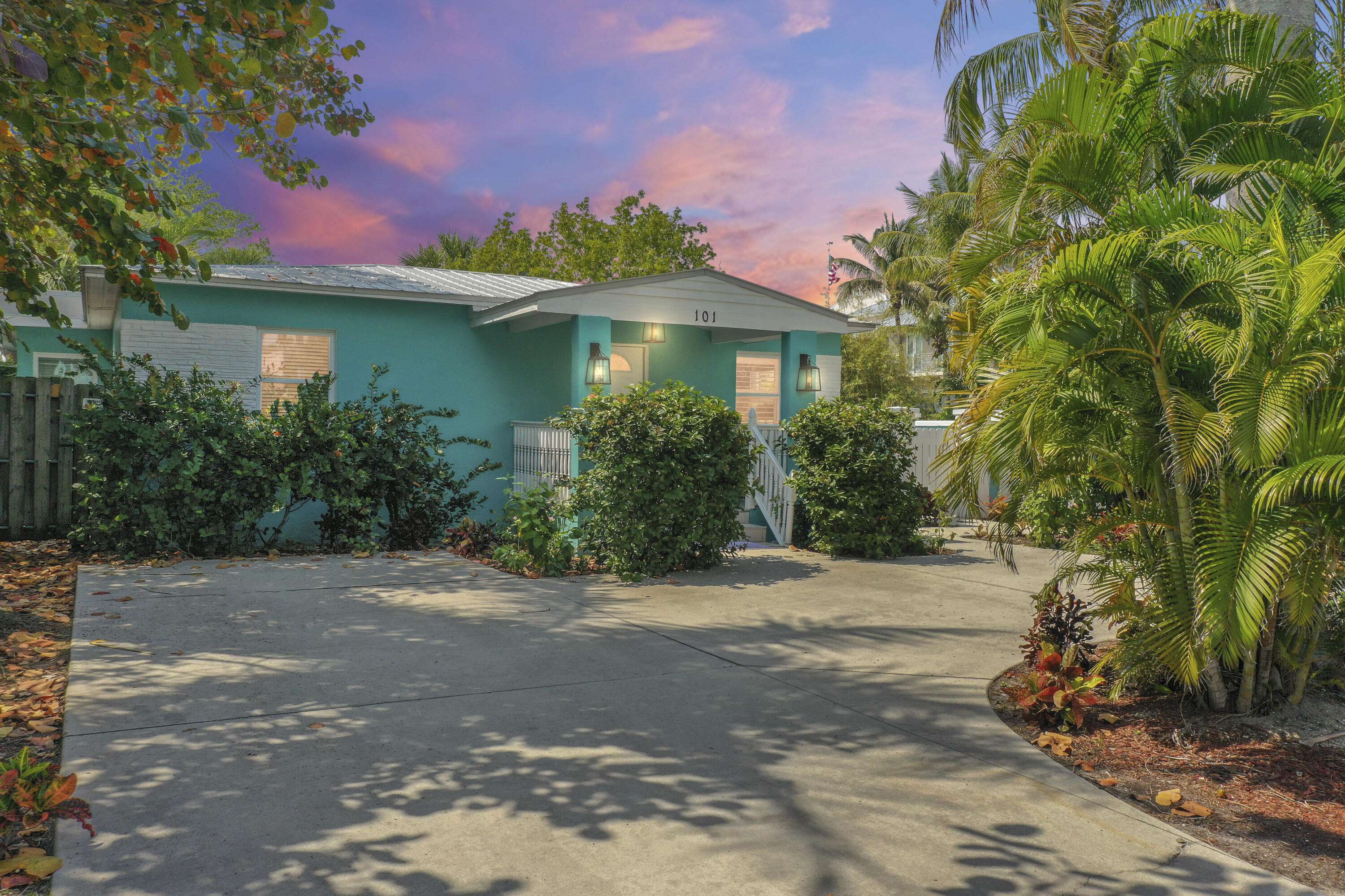 Hutchinson Island, FL 34949,101 Eldorado ST